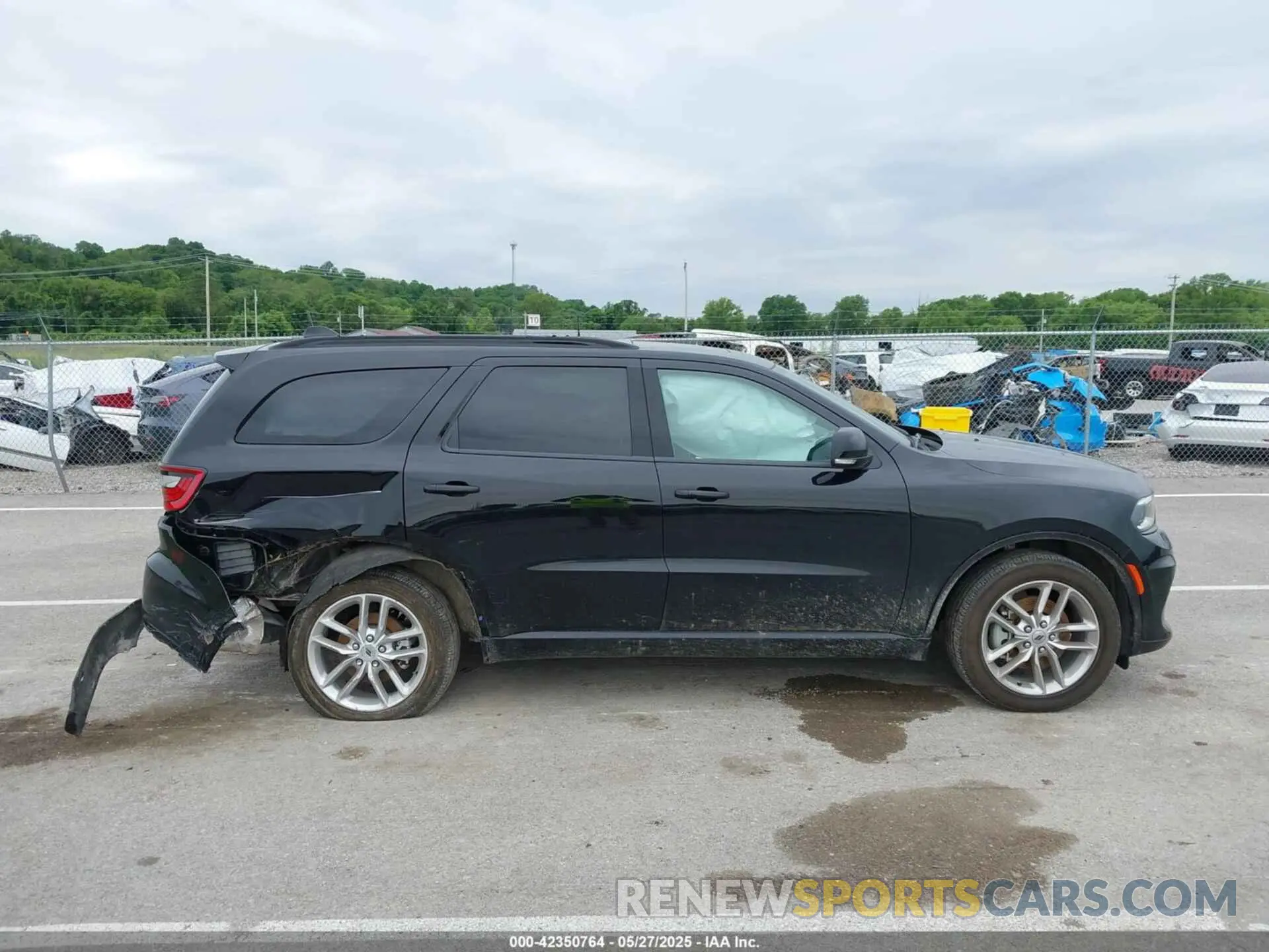 13 Photograph of a damaged car 1C4RDJDG8RC152810 DODGE DURANGO 2024