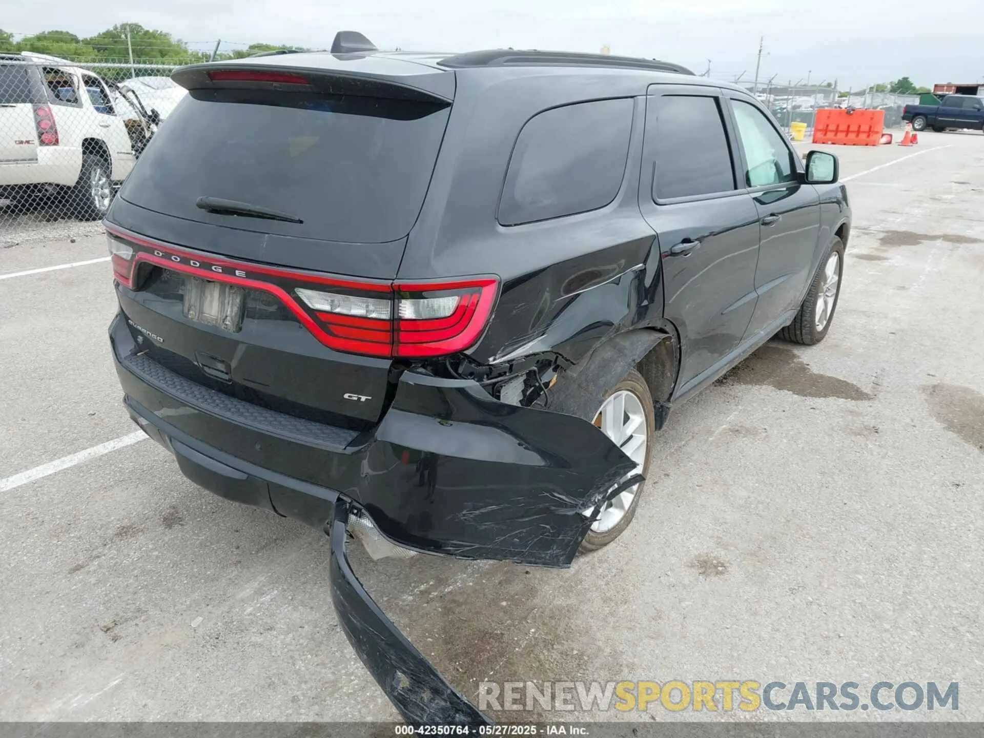 4 Photograph of a damaged car 1C4RDJDG8RC152810 DODGE DURANGO 2024