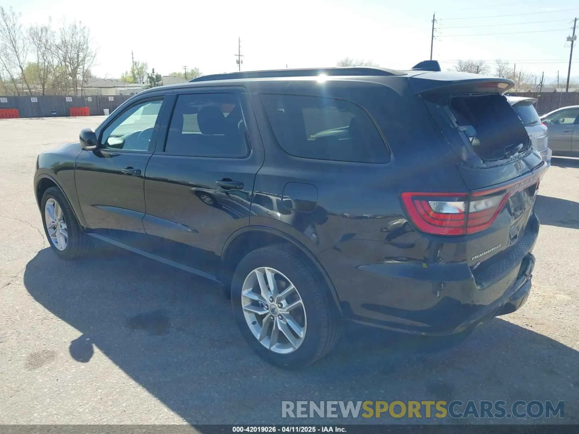 3 Photograph of a damaged car 1C4RDJDG9RC207328 DODGE DURANGO 2024