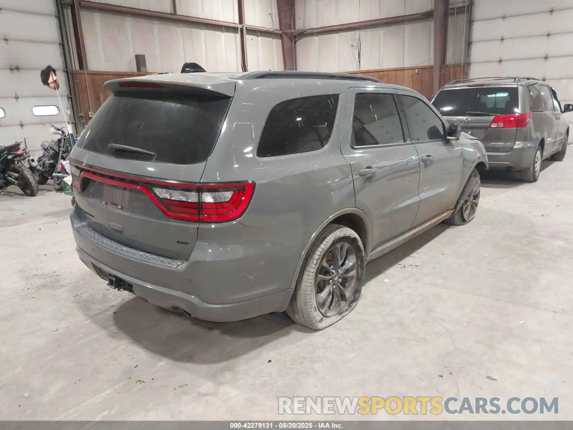 4 Photograph of a damaged car 1C4RDJDG9RC228051 DODGE DURANGO 2024