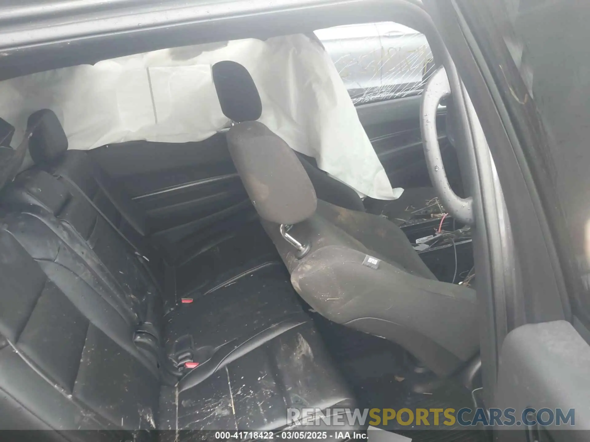 8 Photograph of a damaged car 1C4RDJFG2RC154758 DODGE DURANGO 2024