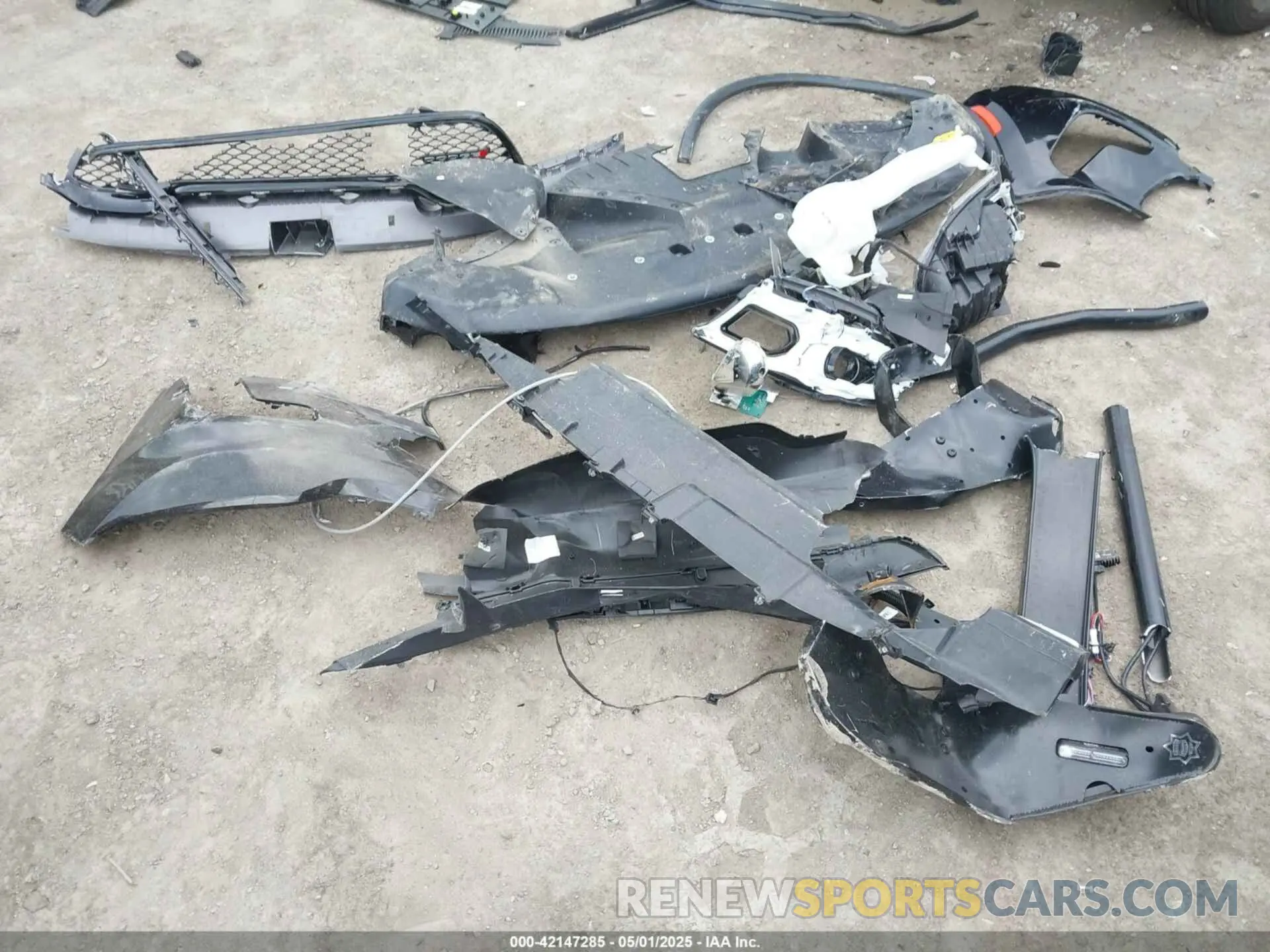 12 Photograph of a damaged car 1C4RDJFG9RC183867 DODGE DURANGO 2024