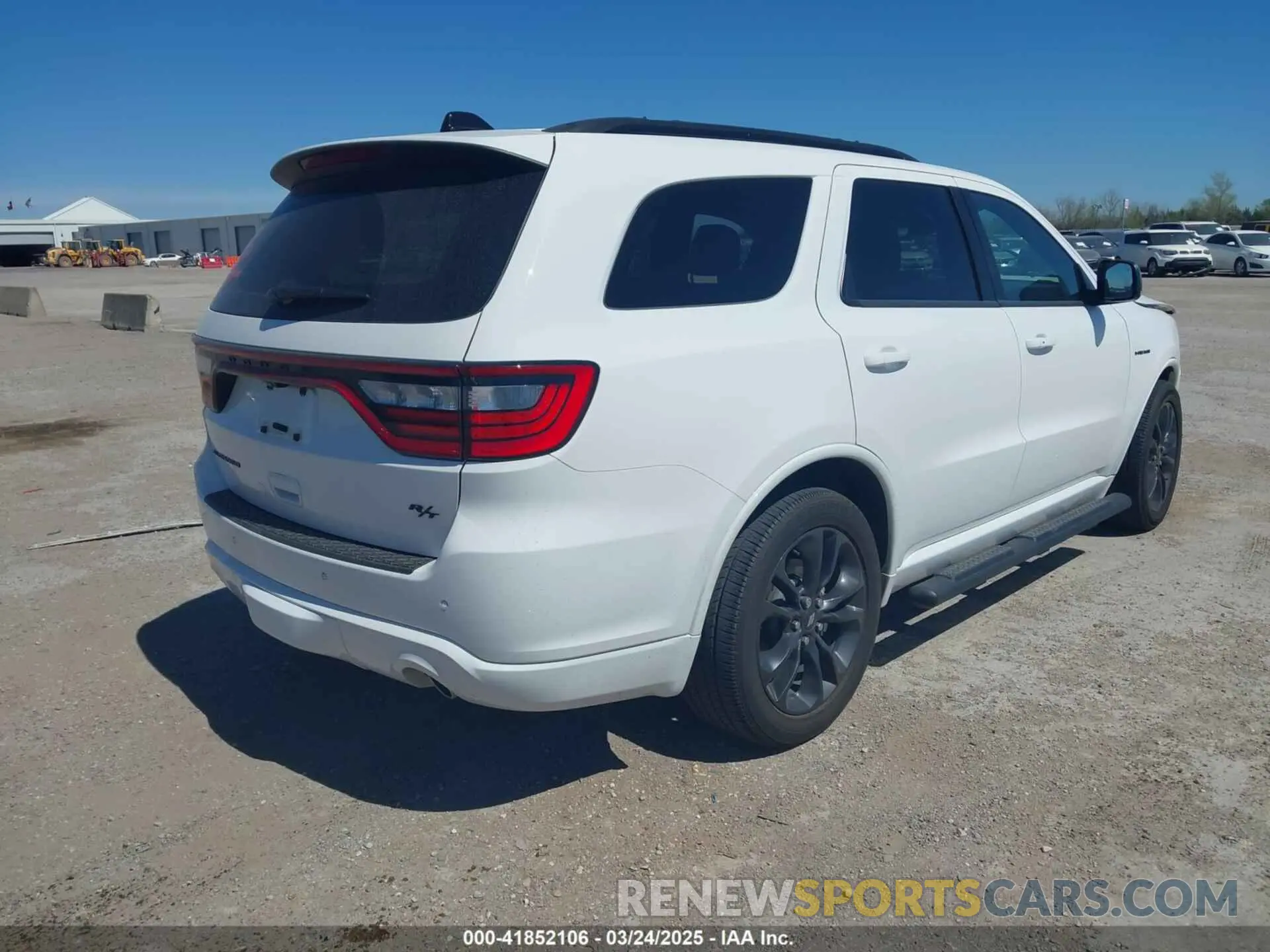 4 Photograph of a damaged car 1C4SDHCT6RC185359 DODGE DURANGO 2024