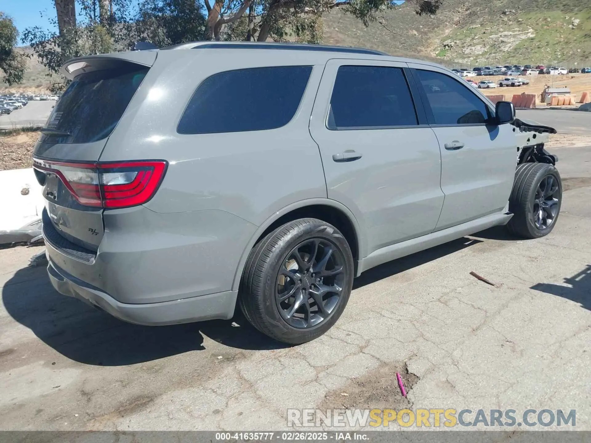 4 Photograph of a damaged car 1C4SDHCT9RC234831 DODGE DURANGO 2024