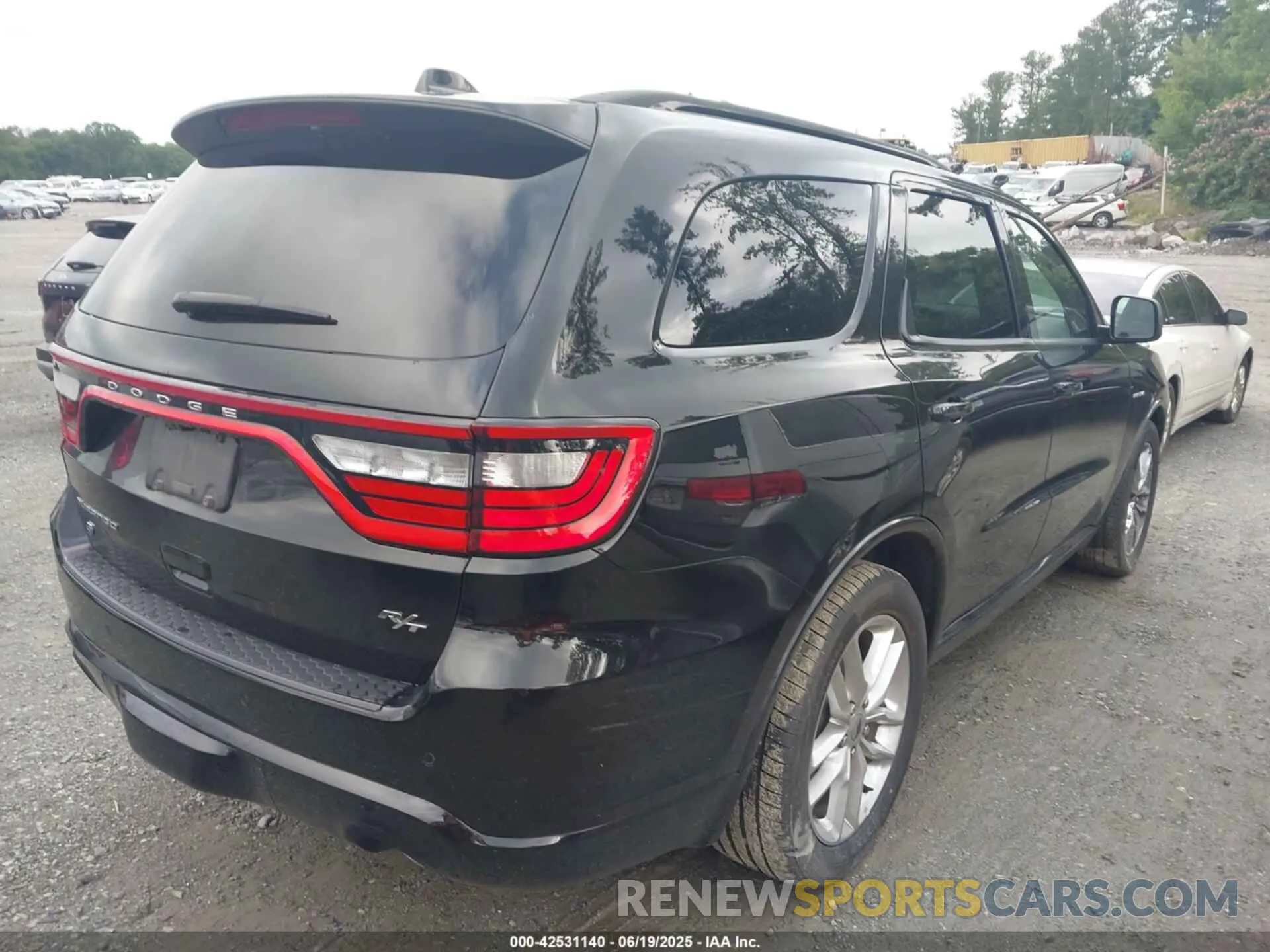 4 Photograph of a damaged car 1C4SDJCT9RC146885 DODGE DURANGO 2024