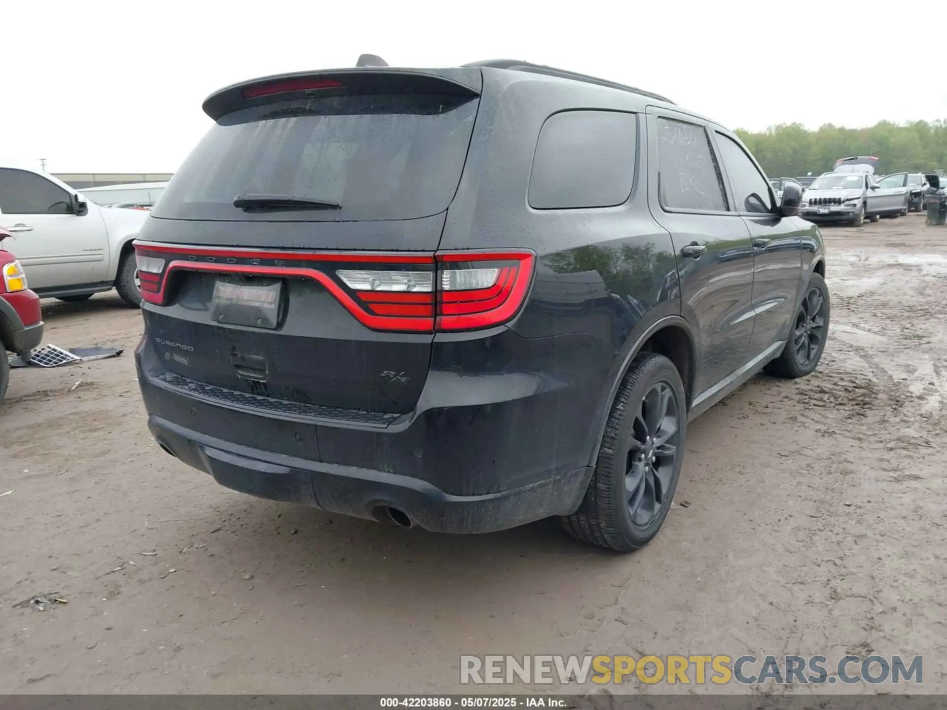 4 Photograph of a damaged car 1C4SDJCTXRC183217 DODGE DURANGO 2024