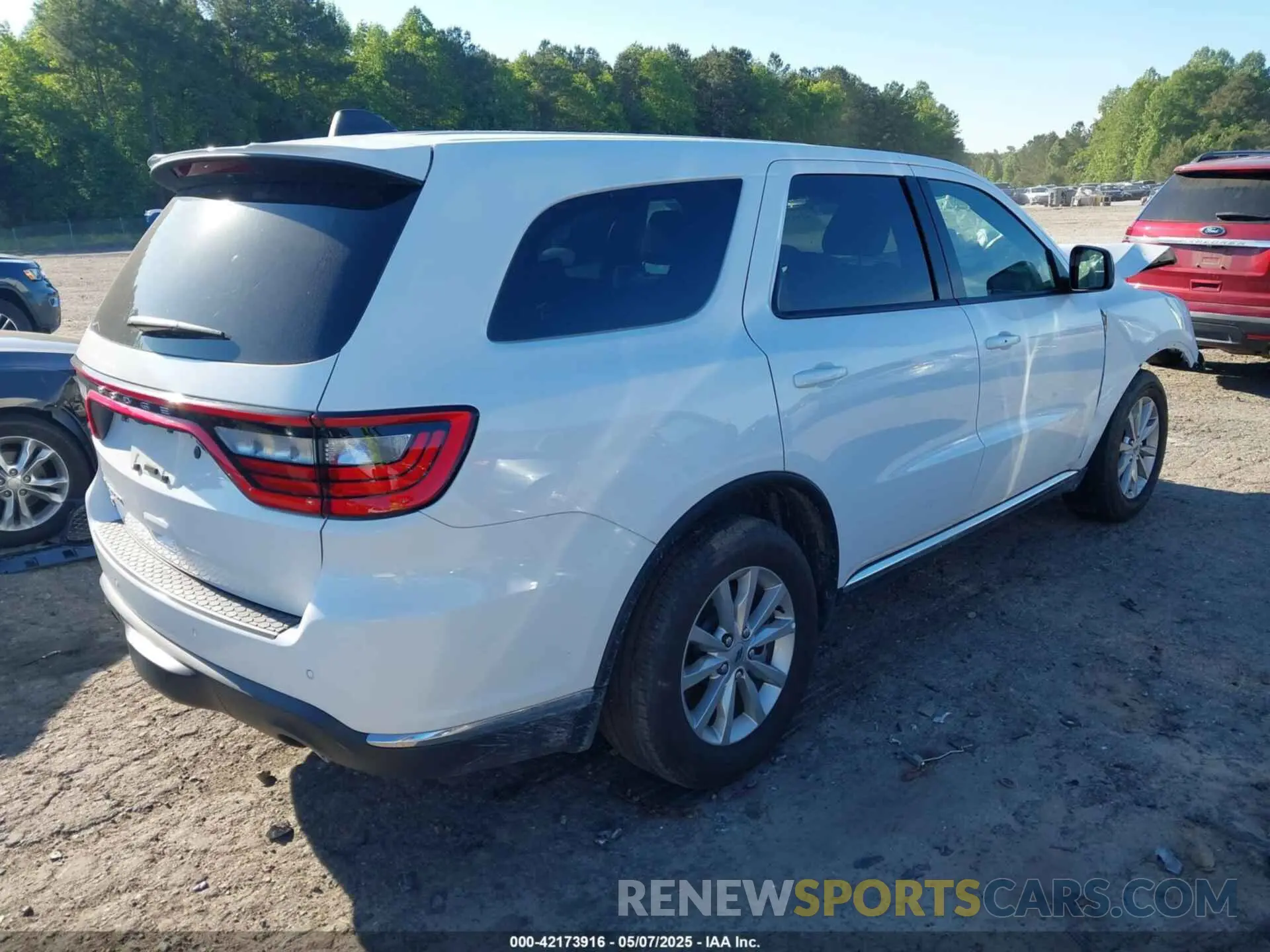 4 Photograph of a damaged car 1C4SDJFT2RC228291 DODGE DURANGO 2024