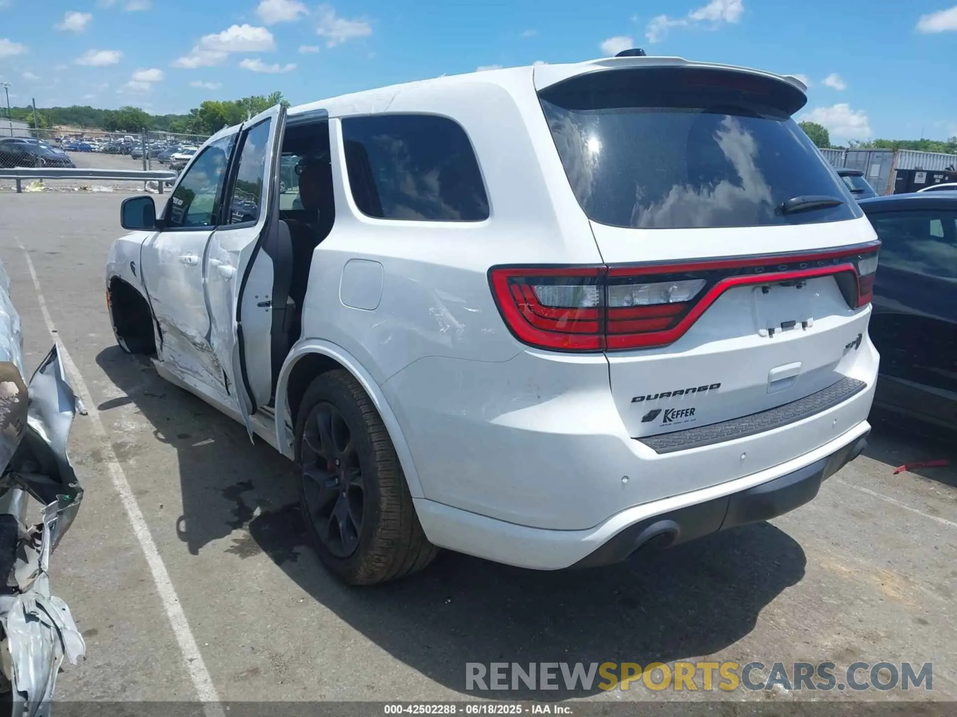 3 Photograph of a damaged car 1C4SDJH9XRC193839 DODGE DURANGO 2024
