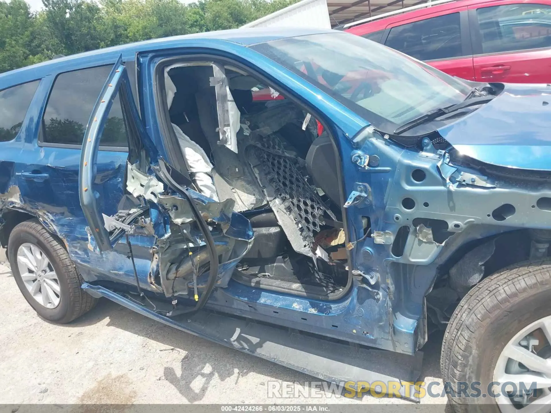 12 Photograph of a damaged car 1C4RDHDG0SC532092 DODGE DURANGO 2025