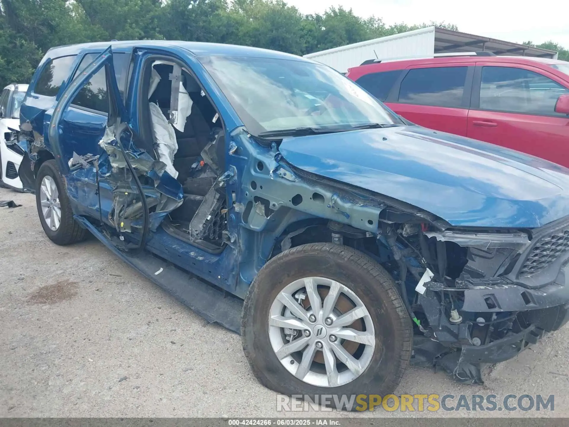 6 Photograph of a damaged car 1C4RDHDG0SC532092 DODGE DURANGO 2025