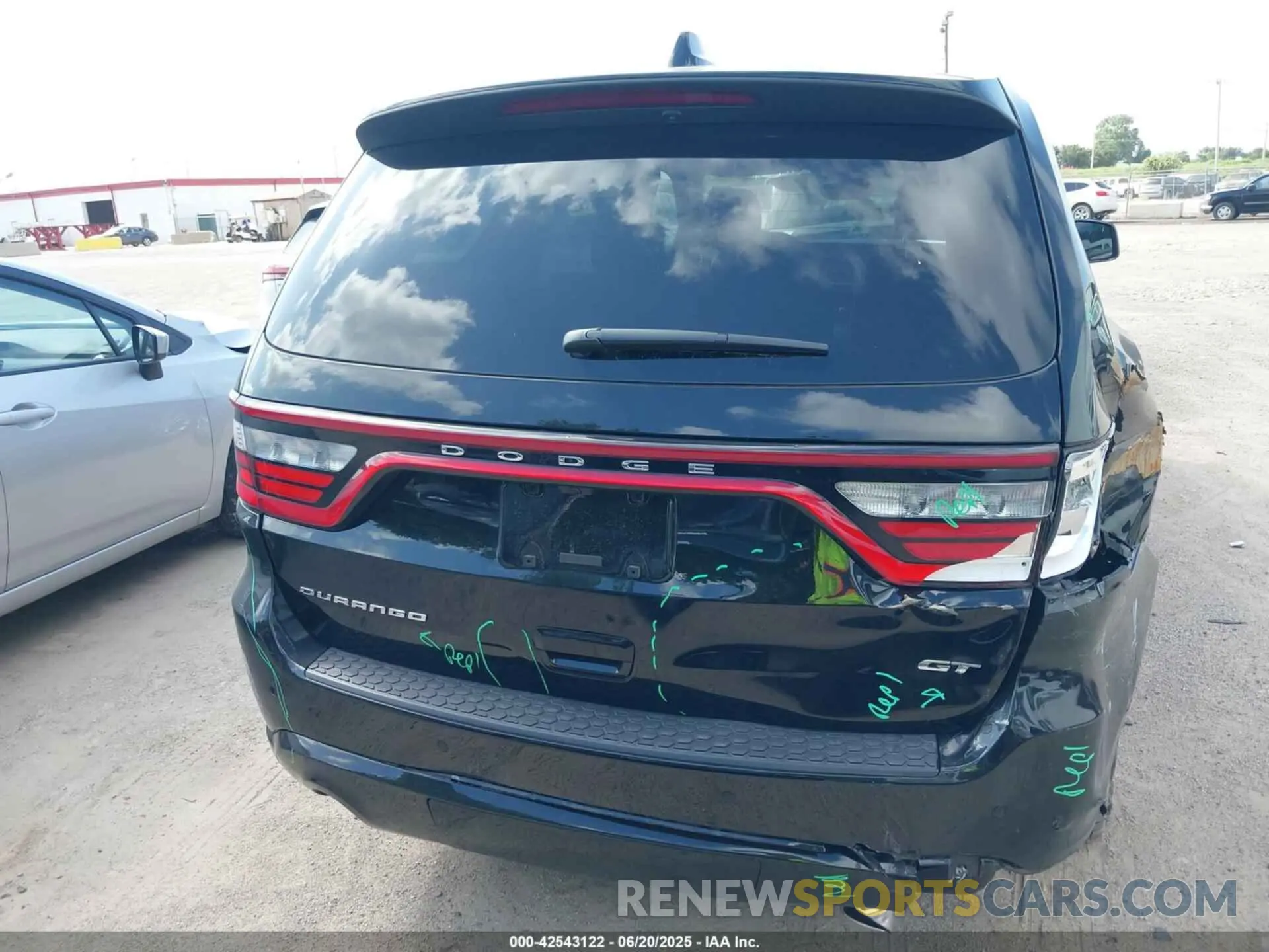 16 Photograph of a damaged car 1C4RDHDG1SC530741 DODGE DURANGO 2025