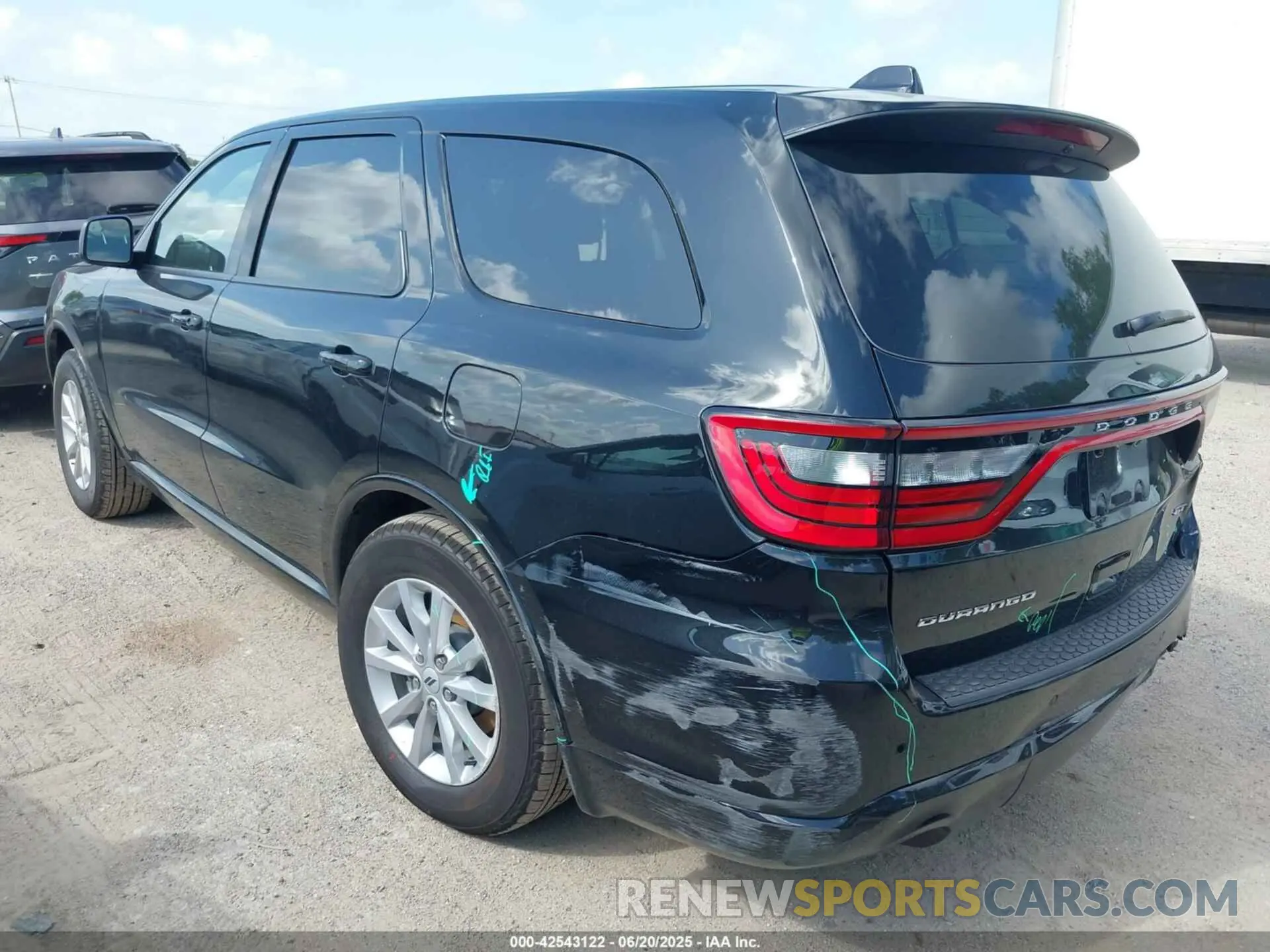 3 Photograph of a damaged car 1C4RDHDG1SC530741 DODGE DURANGO 2025