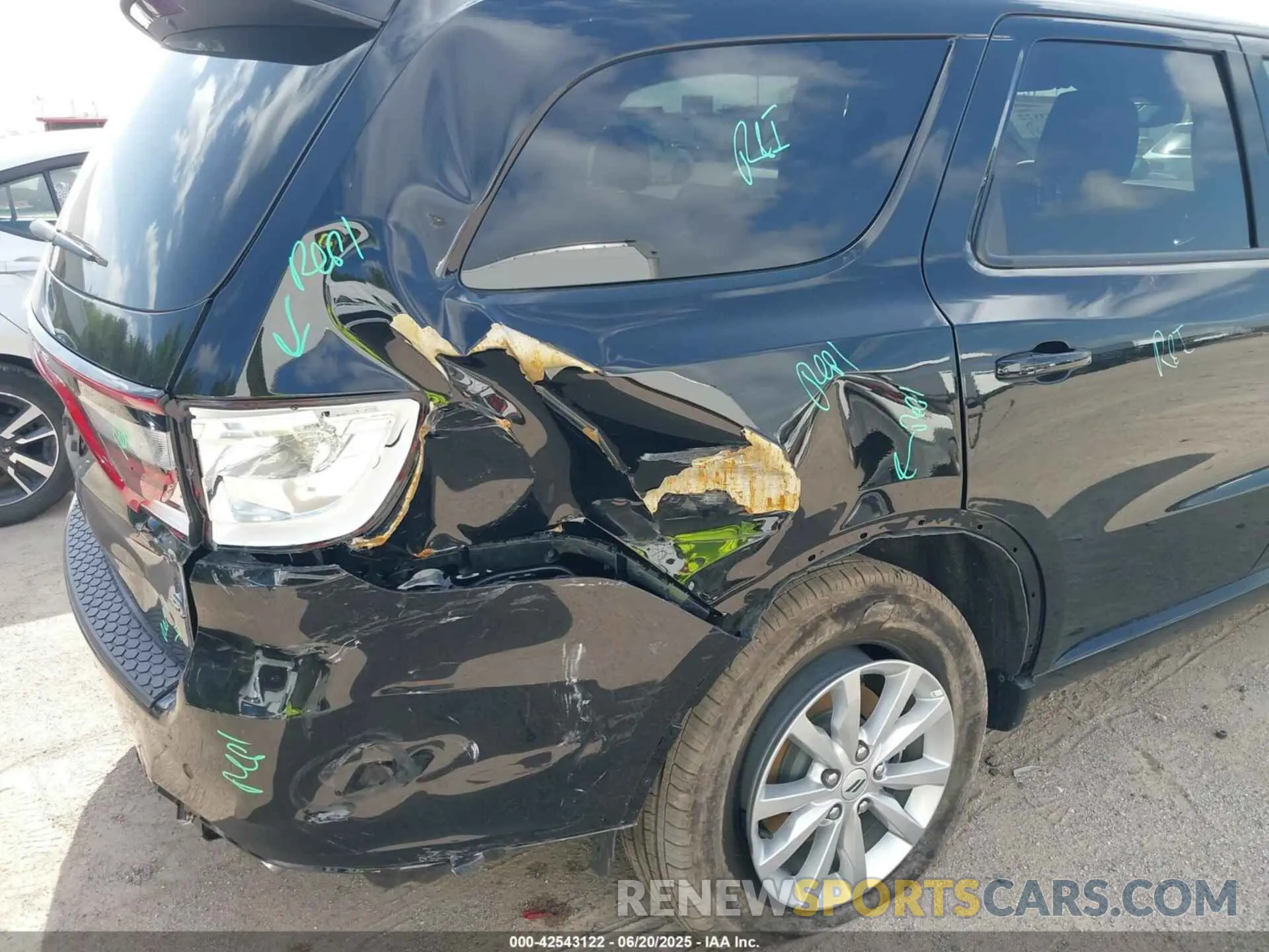 6 Photograph of a damaged car 1C4RDHDG1SC530741 DODGE DURANGO 2025
