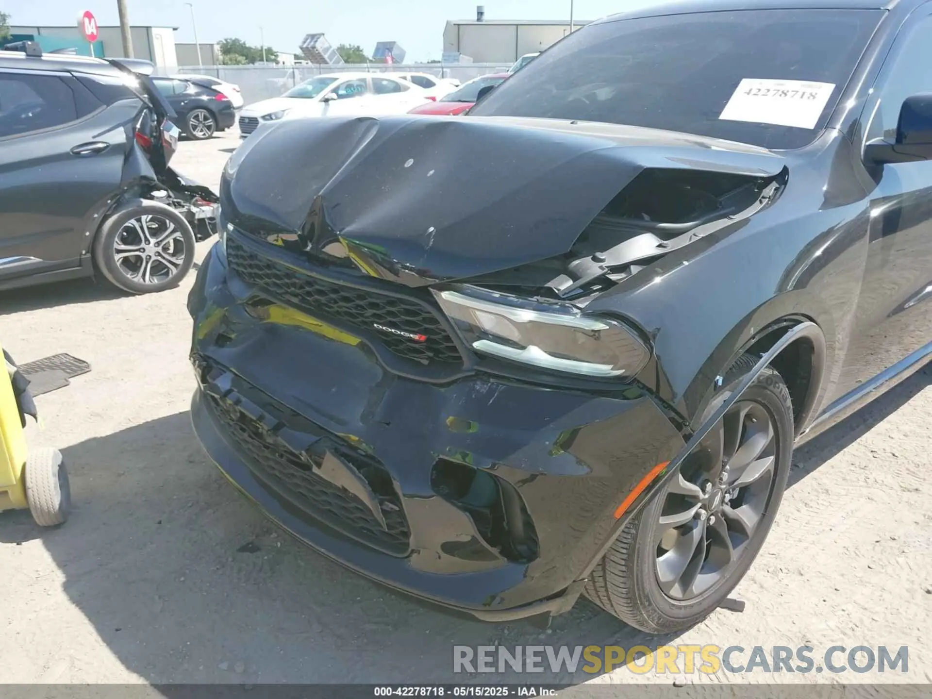 6 Photograph of a damaged car 1C4RDHDG2SC520980 DODGE DURANGO 2025