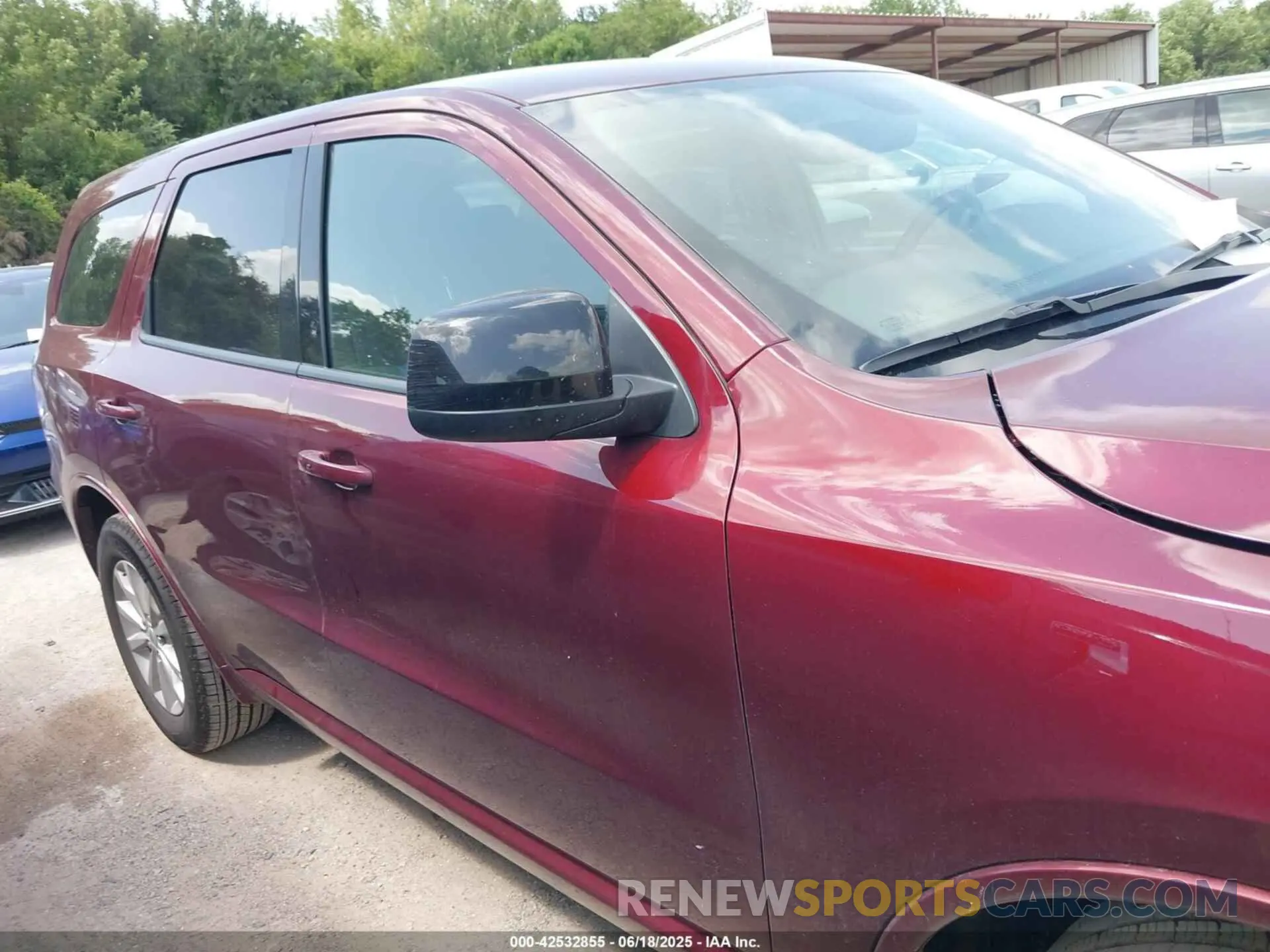 13 Photograph of a damaged car 1C4RDHDG8SC530803 DODGE DURANGO 2025