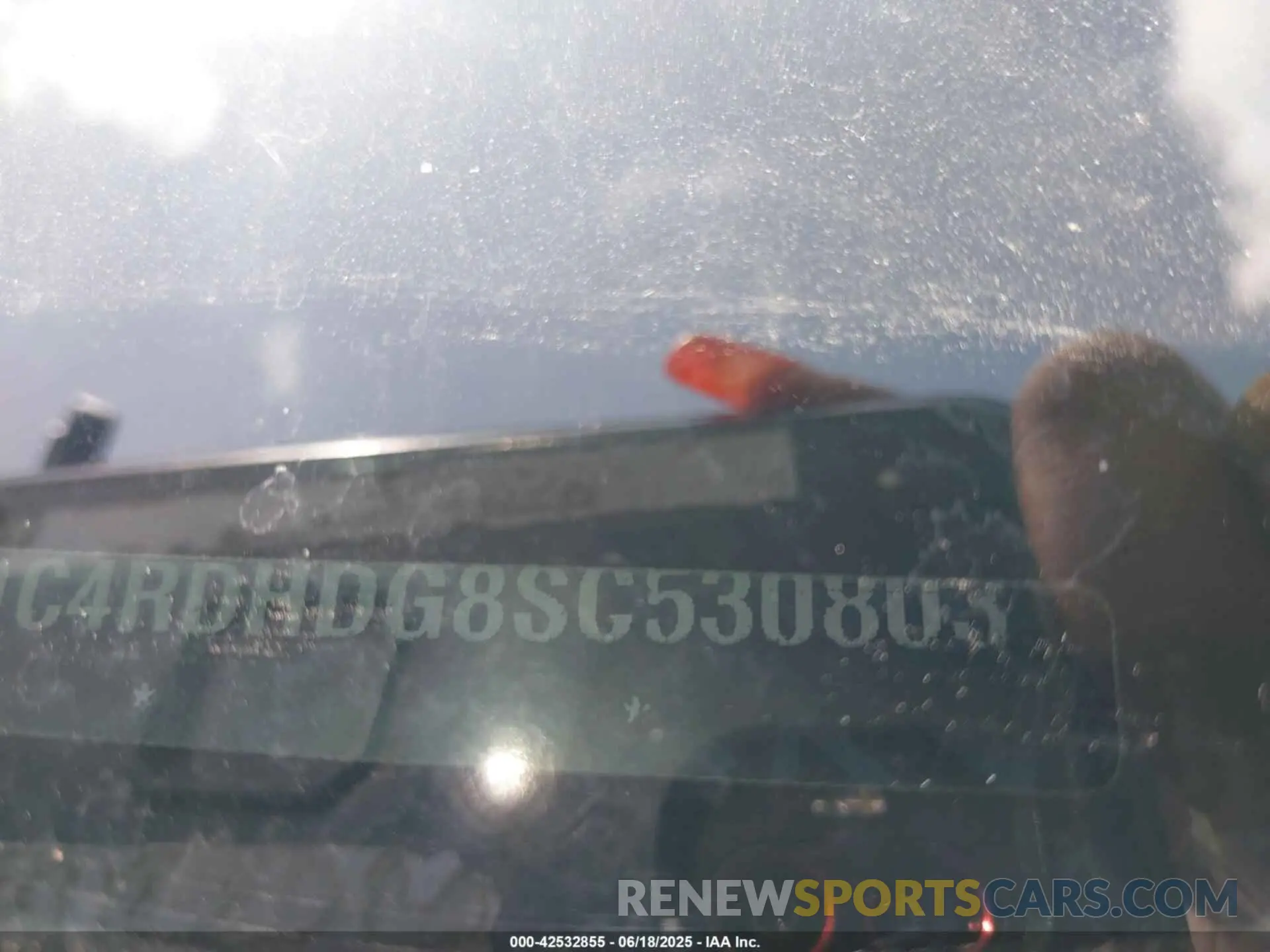 9 Photograph of a damaged car 1C4RDHDG8SC530803 DODGE DURANGO 2025