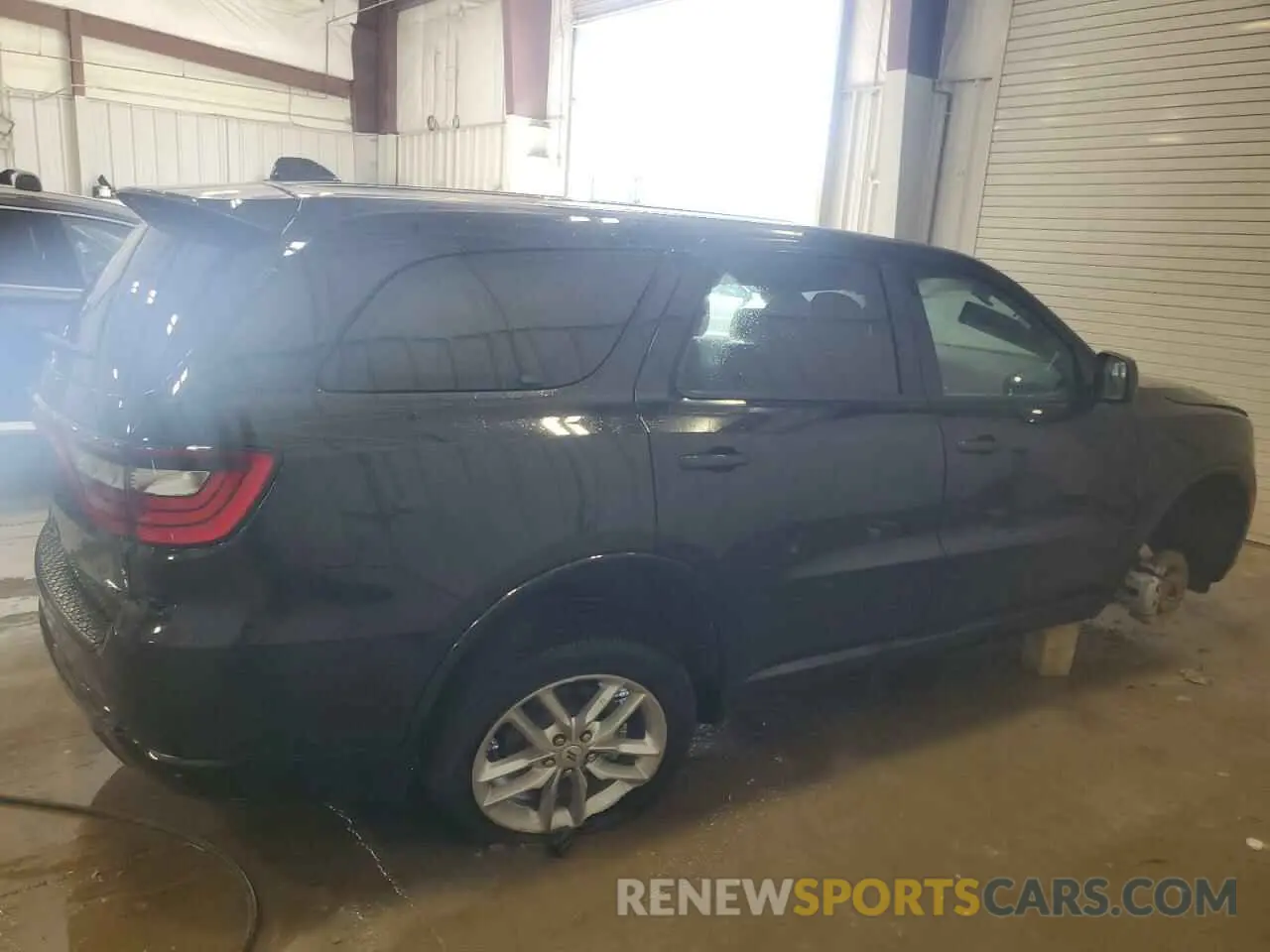 3 Photograph of a damaged car 1C4RDJDG3SC531476 DODGE DURANGO 2025