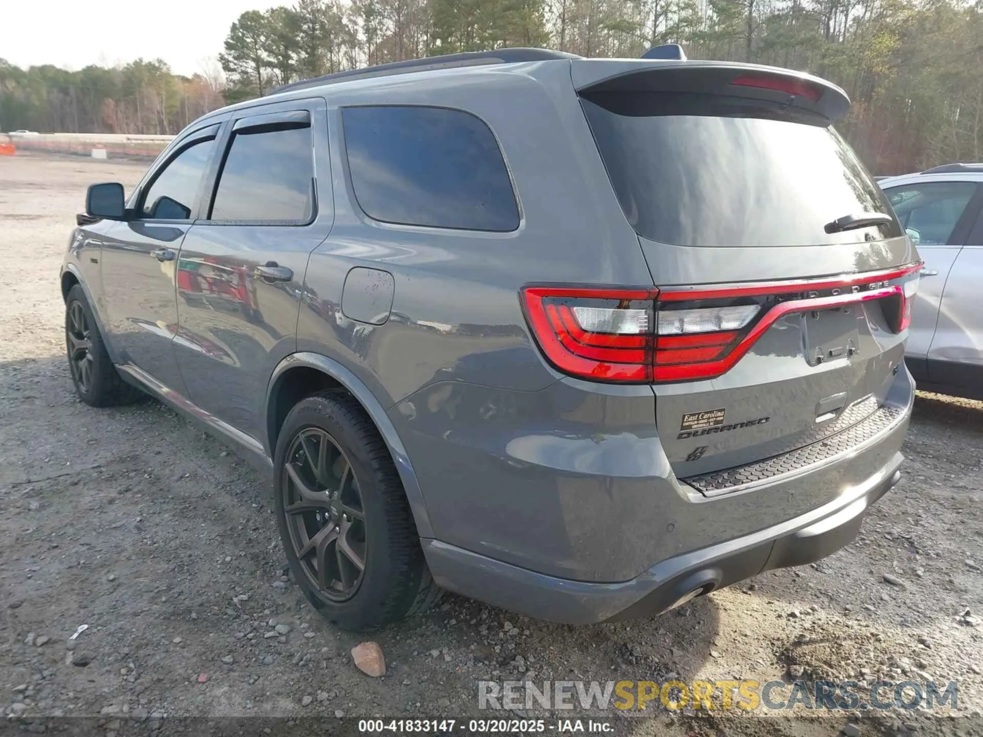 3 Photograph of a damaged car 1C4SDJCT2SC502289 DODGE DURANGO 2025