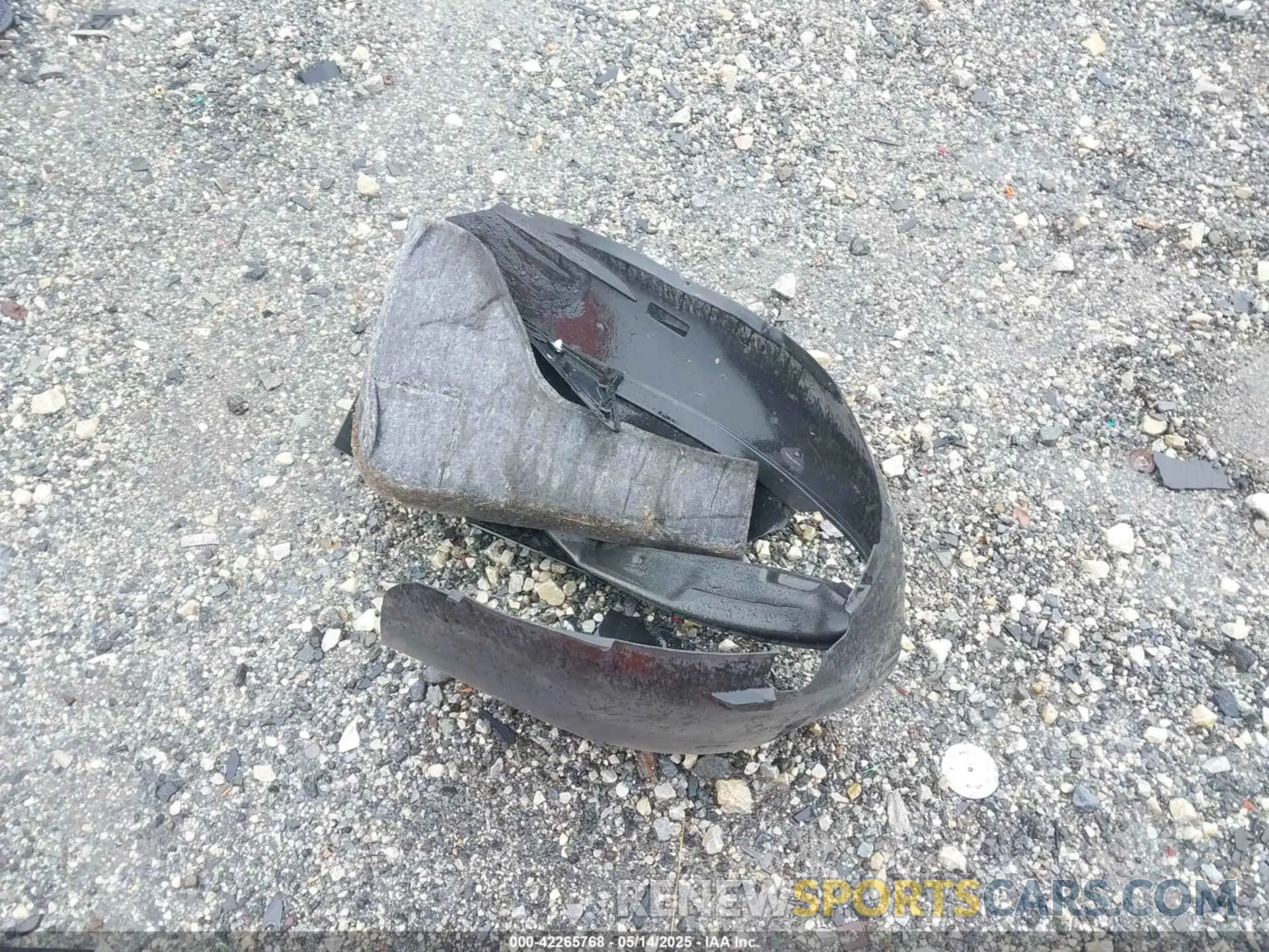12 Photograph of a damaged car 2C4RDGBG0KR585976 DODGE GRAND CARAVAN 2019