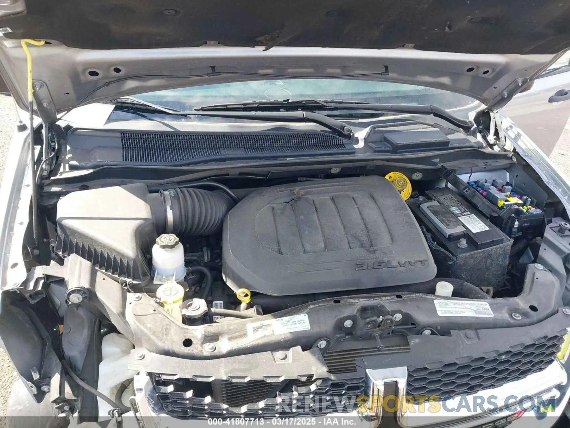 10 Photograph of a damaged car 2C4RDGBG1KR656893 DODGE GRAND CARAVAN 2019