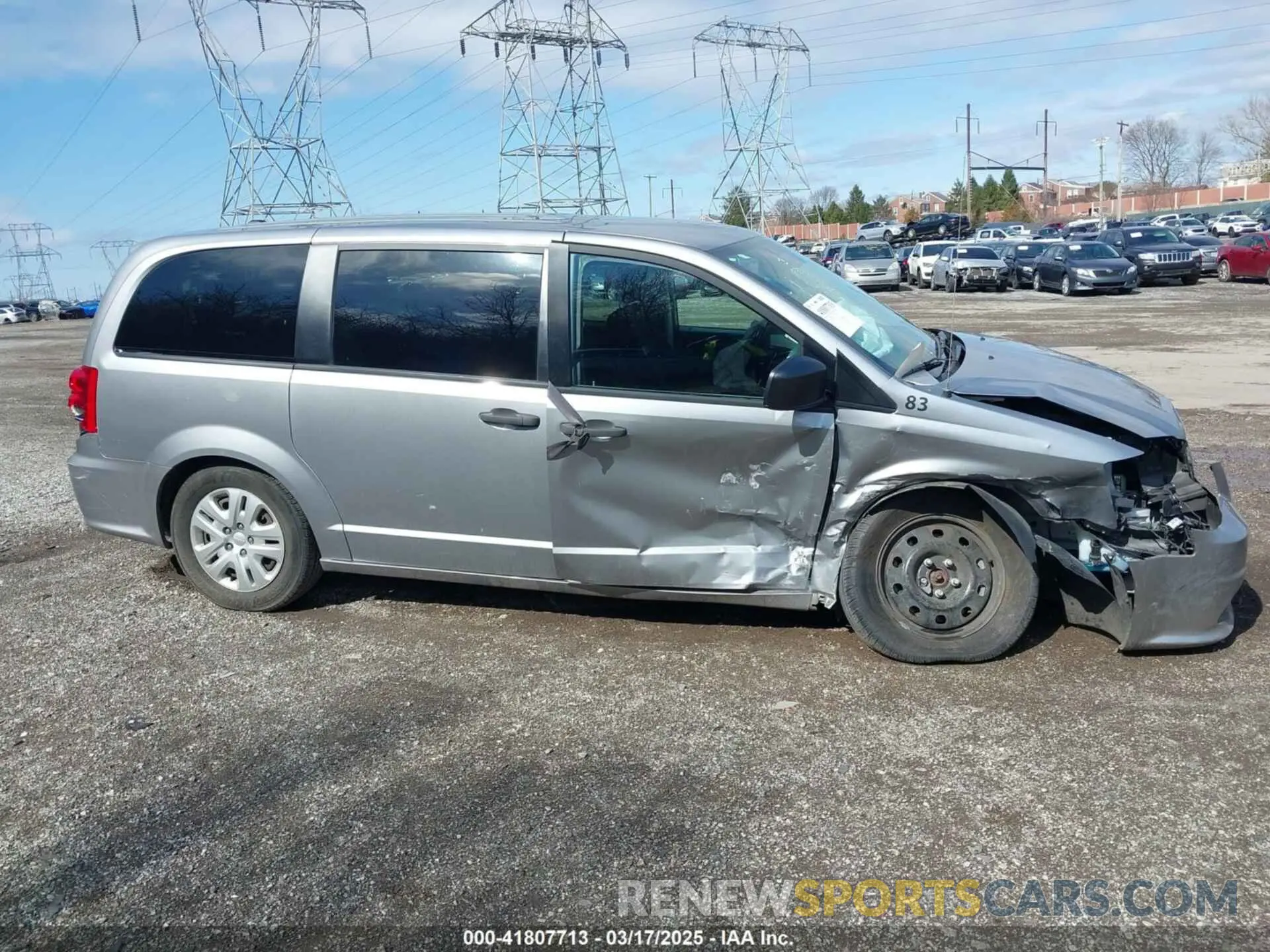 14 Photograph of a damaged car 2C4RDGBG1KR656893 DODGE GRAND CARAVAN 2019