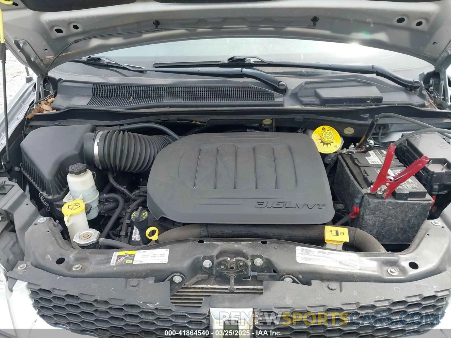 10 Photograph of a damaged car 2C4RDGBG1KR729681 DODGE GRAND CARAVAN 2019
