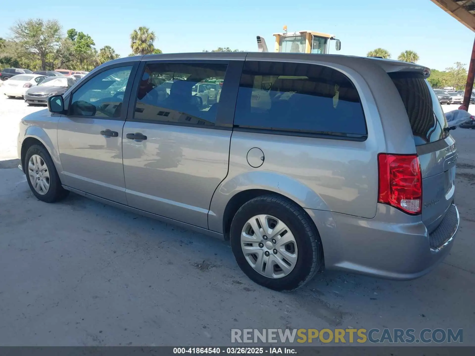 3 Photograph of a damaged car 2C4RDGBG1KR729681 DODGE GRAND CARAVAN 2019