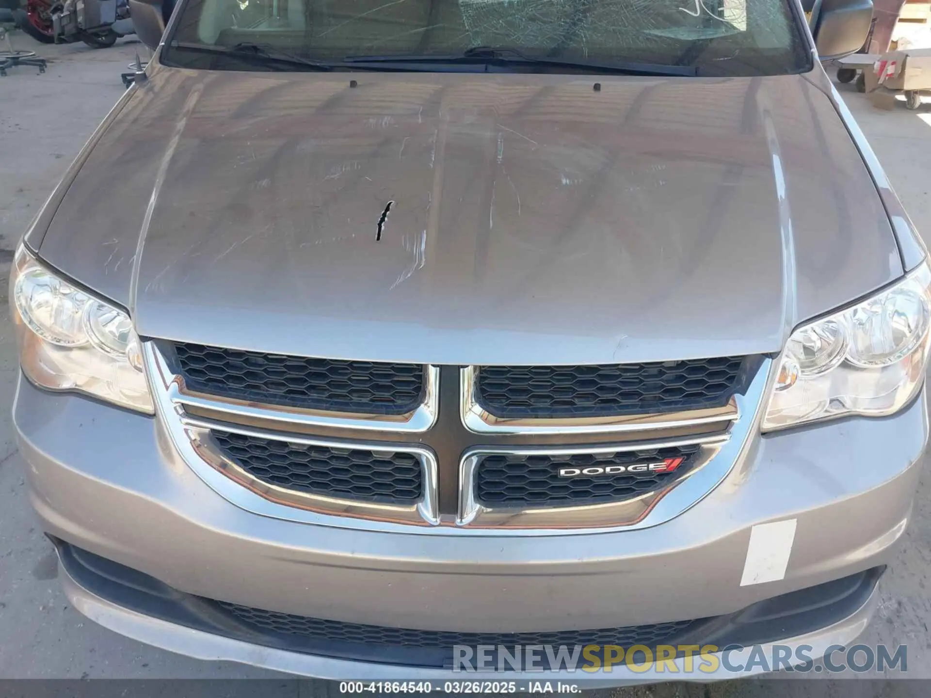 6 Photograph of a damaged car 2C4RDGBG1KR729681 DODGE GRAND CARAVAN 2019