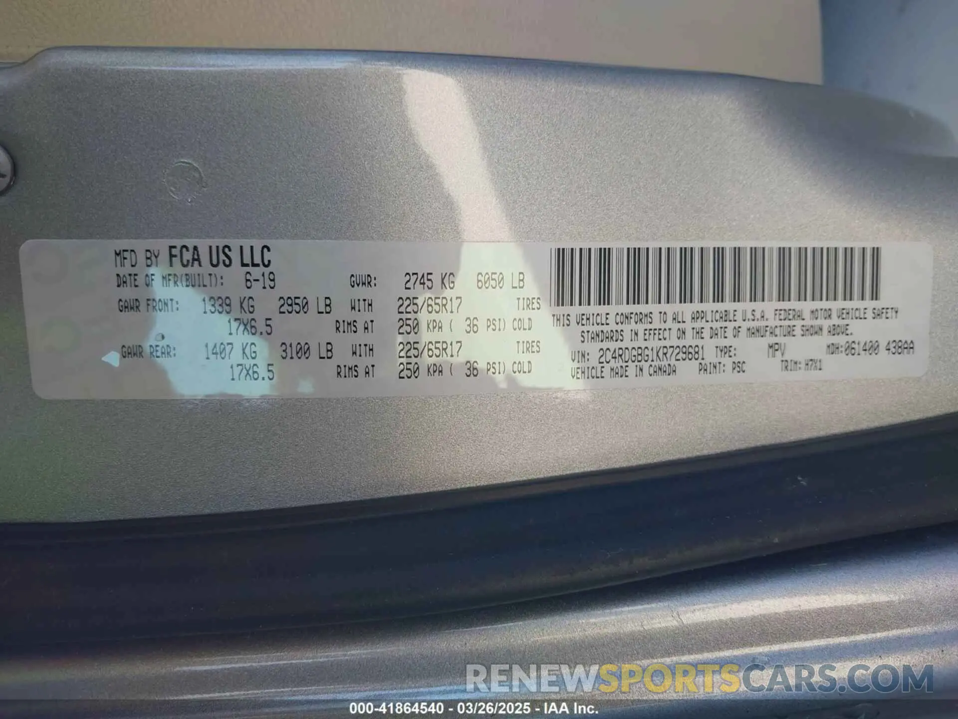 9 Photograph of a damaged car 2C4RDGBG1KR729681 DODGE GRAND CARAVAN 2019