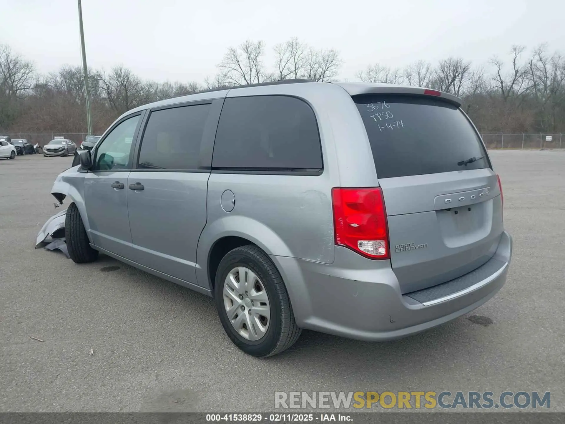 3 Photograph of a damaged car 2C4RDGBG2KR547780 DODGE GRAND CARAVAN 2019
