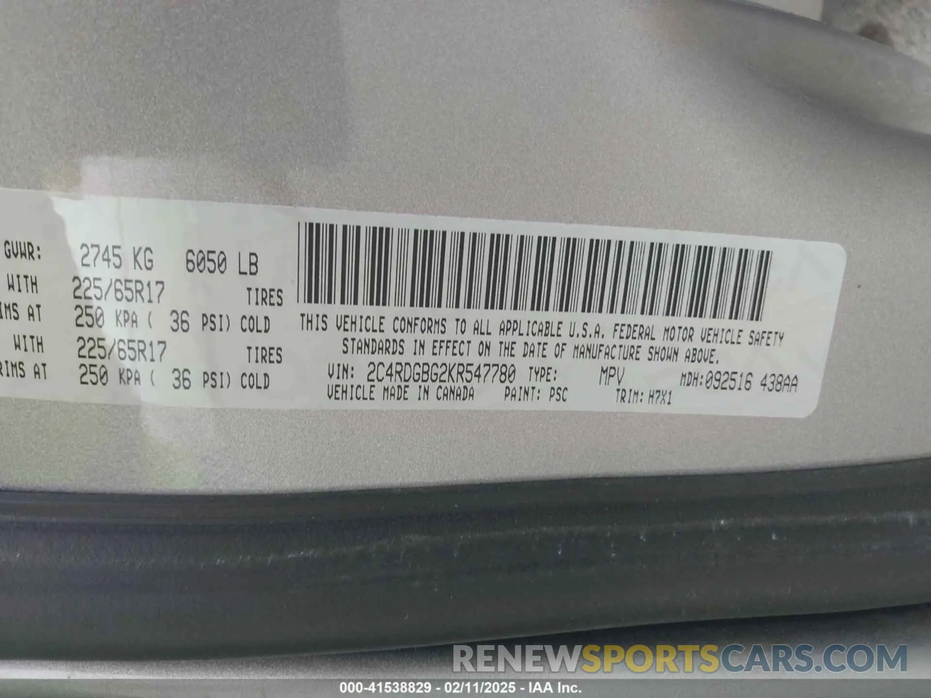 9 Photograph of a damaged car 2C4RDGBG2KR547780 DODGE GRAND CARAVAN 2019