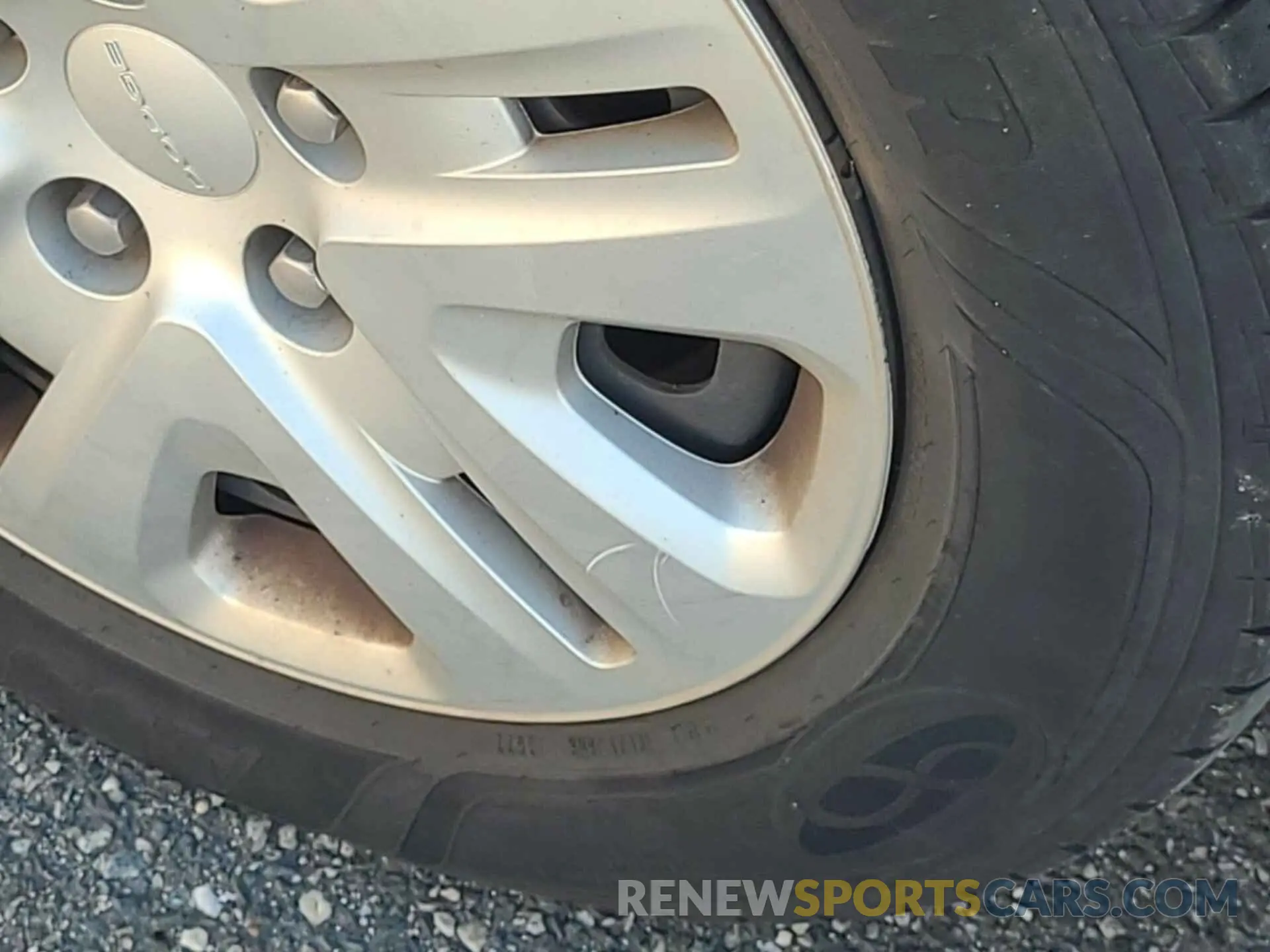 3 Photograph of a damaged car 2C4RDGBG2KR781661 DODGE GRAND CARAVAN 2019