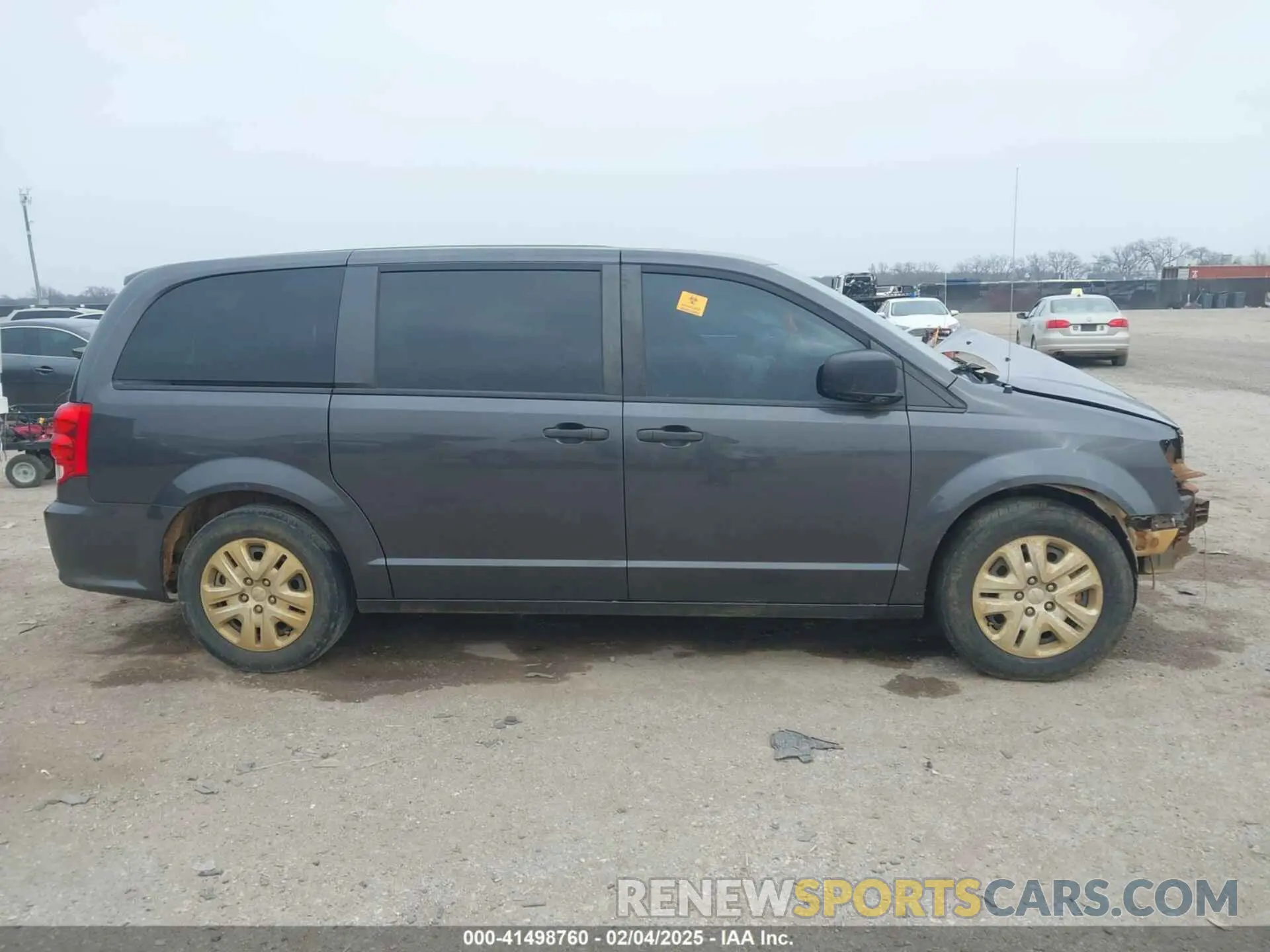 13 Photograph of a damaged car 2C4RDGBG2KR792286 DODGE GRAND CARAVAN 2019