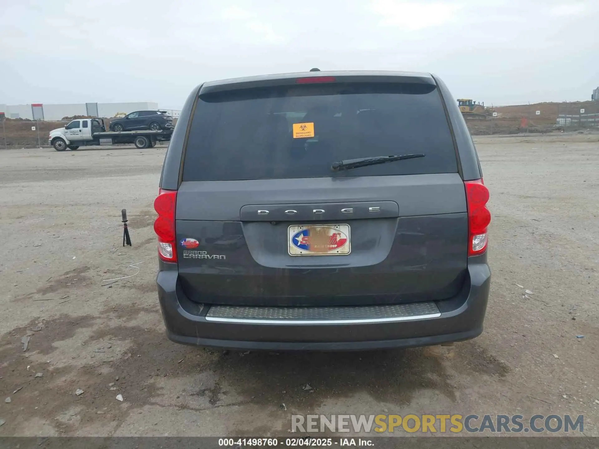 16 Photograph of a damaged car 2C4RDGBG2KR792286 DODGE GRAND CARAVAN 2019