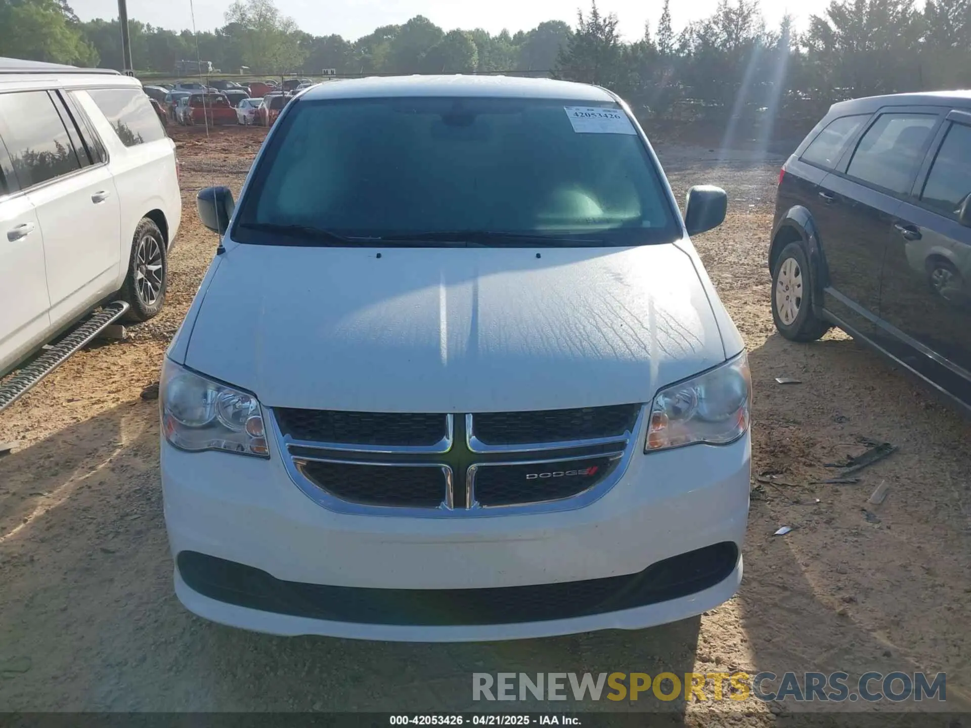 12 Photograph of a damaged car 2C4RDGBG4KR729173 DODGE GRAND CARAVAN 2019