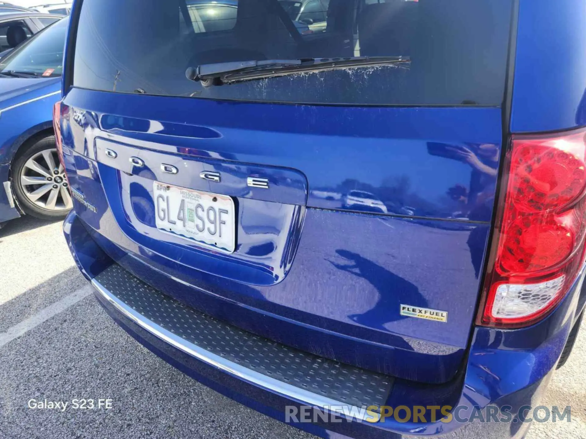 8 Photograph of a damaged car 2C4RDGBG4KR770399 DODGE GRAND CARAVAN 2019