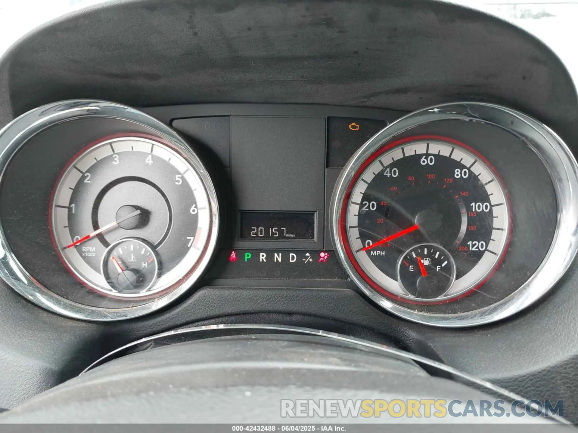 7 Photograph of a damaged car 2C4RDGBG5KR502803 DODGE GRAND CARAVAN 2019
