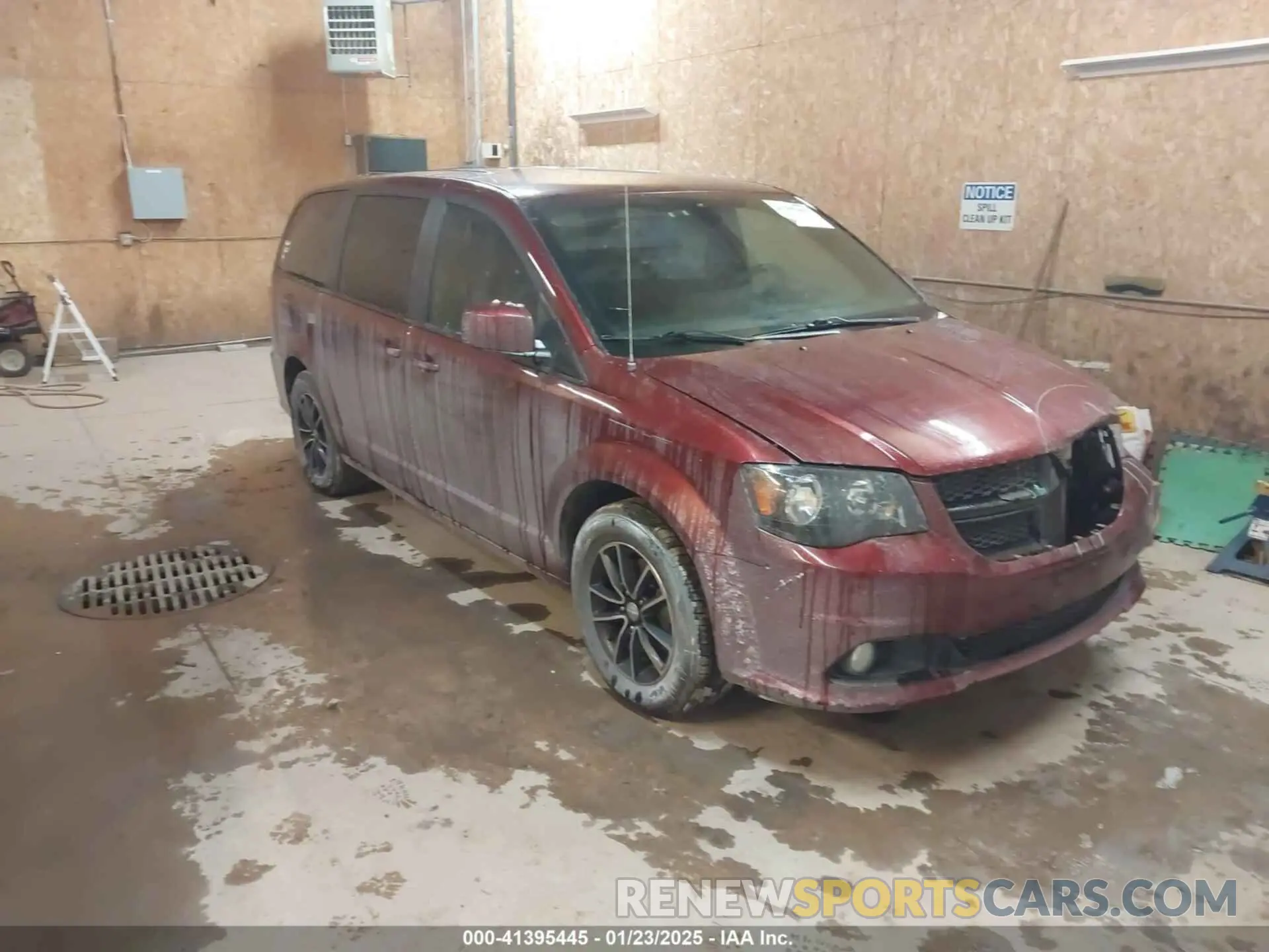 1 Photograph of a damaged car 2C4RDGBG6KR502910 DODGE GRAND CARAVAN 2019