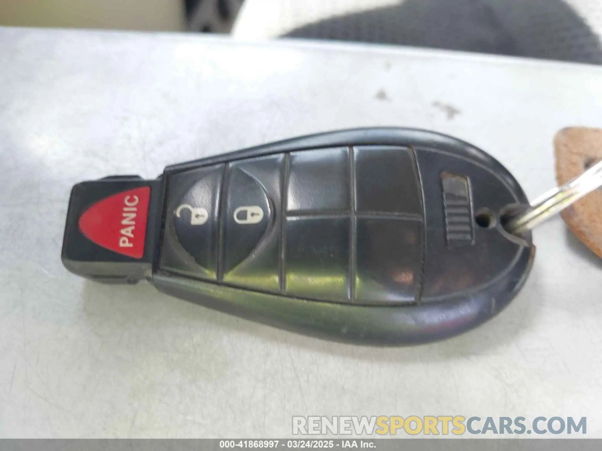 11 Photograph of a damaged car 2C4RDGBG6KR540931 DODGE GRAND CARAVAN 2019
