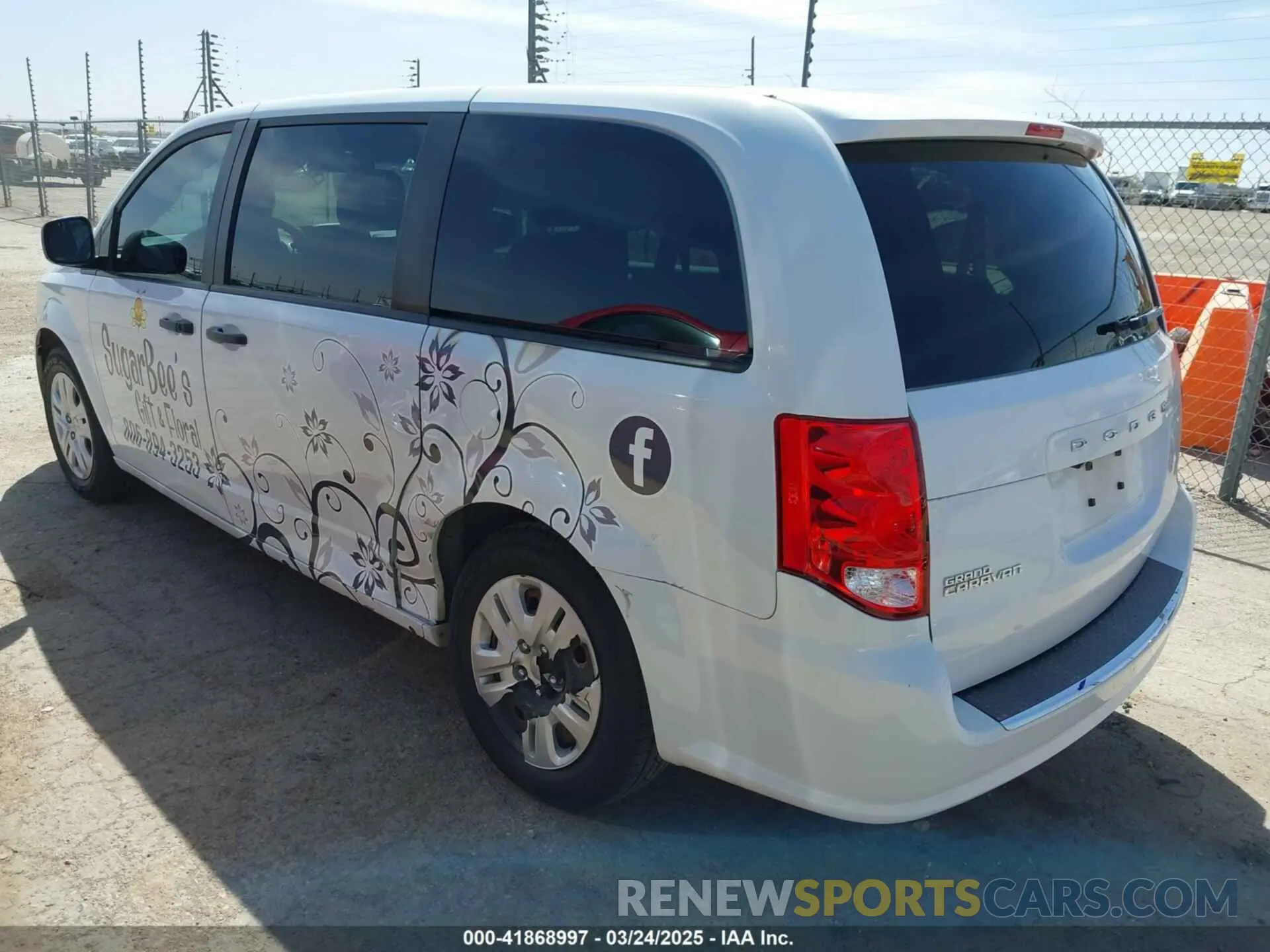3 Photograph of a damaged car 2C4RDGBG6KR540931 DODGE GRAND CARAVAN 2019