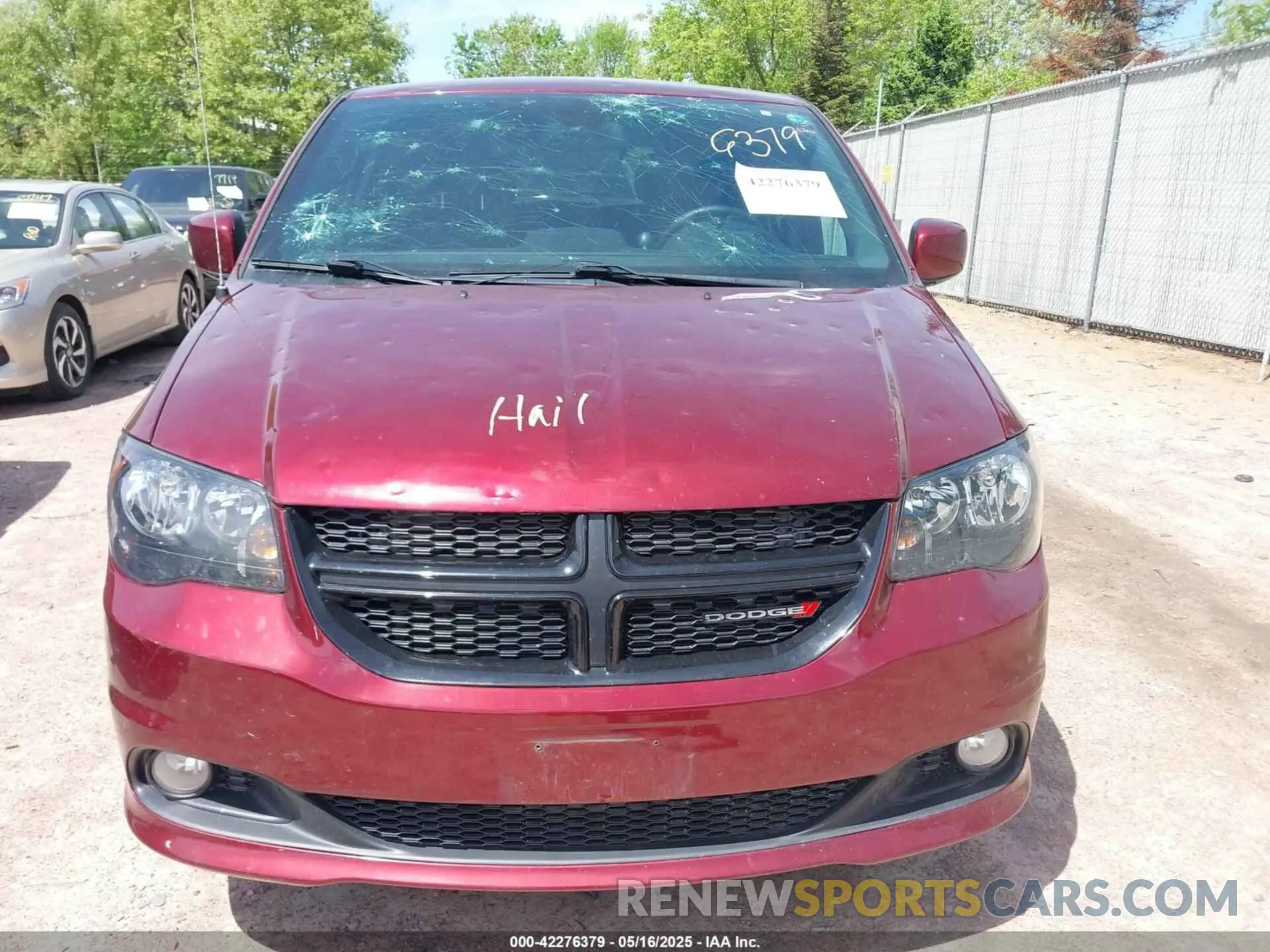12 Photograph of a damaged car 2C4RDGBG6KR596576 DODGE GRAND CARAVAN 2019
