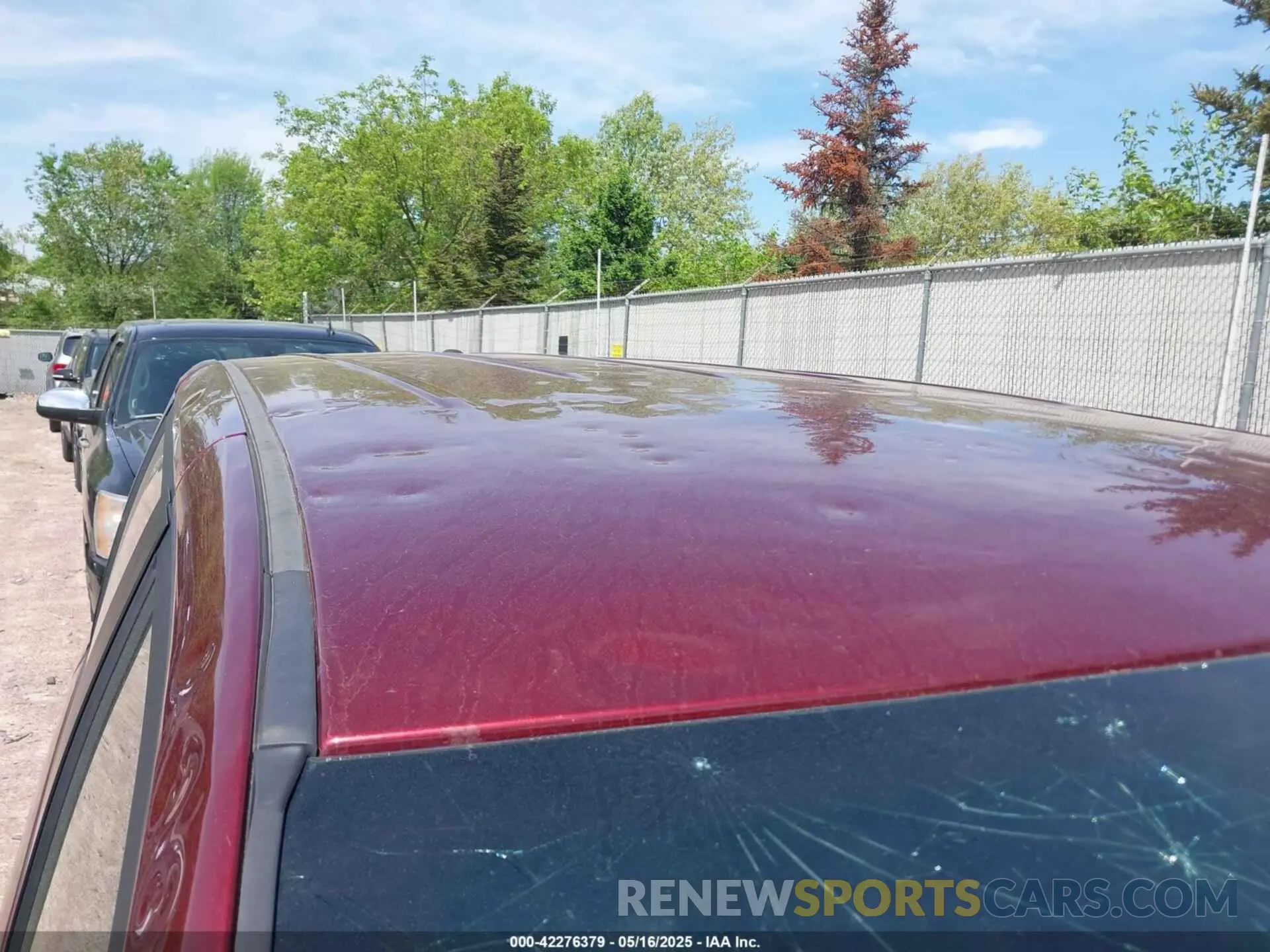 18 Photograph of a damaged car 2C4RDGBG6KR596576 DODGE GRAND CARAVAN 2019