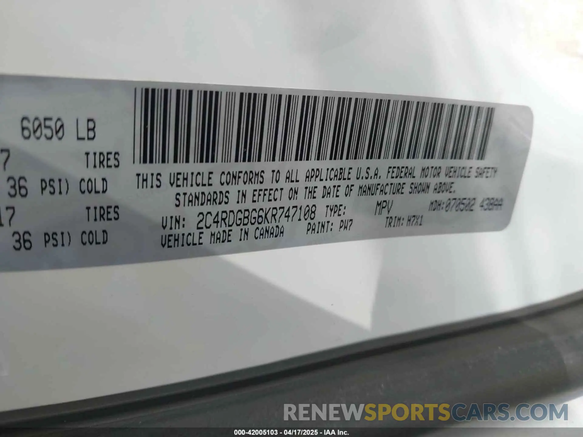 9 Photograph of a damaged car 2C4RDGBG6KR747108 DODGE GRAND CARAVAN 2019