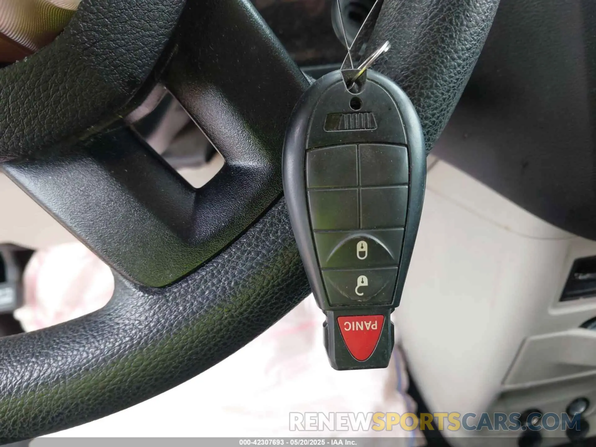 11 Photograph of a damaged car 2C4RDGBG6KR796647 DODGE GRAND CARAVAN 2019