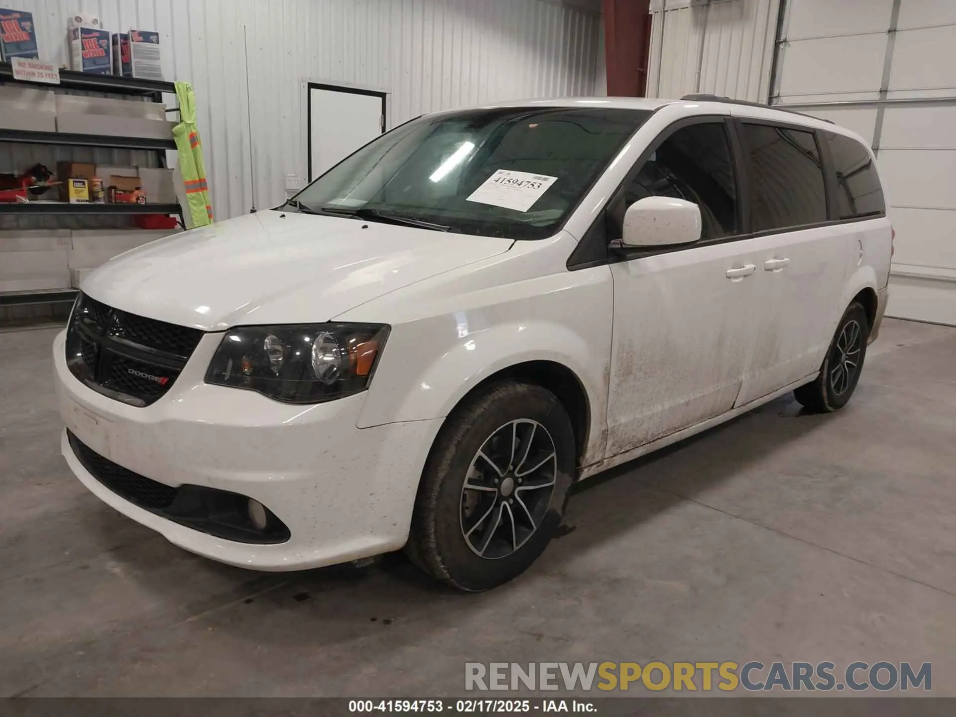 2 Photograph of a damaged car 2C4RDGBG8KR531227 DODGE GRAND CARAVAN 2019