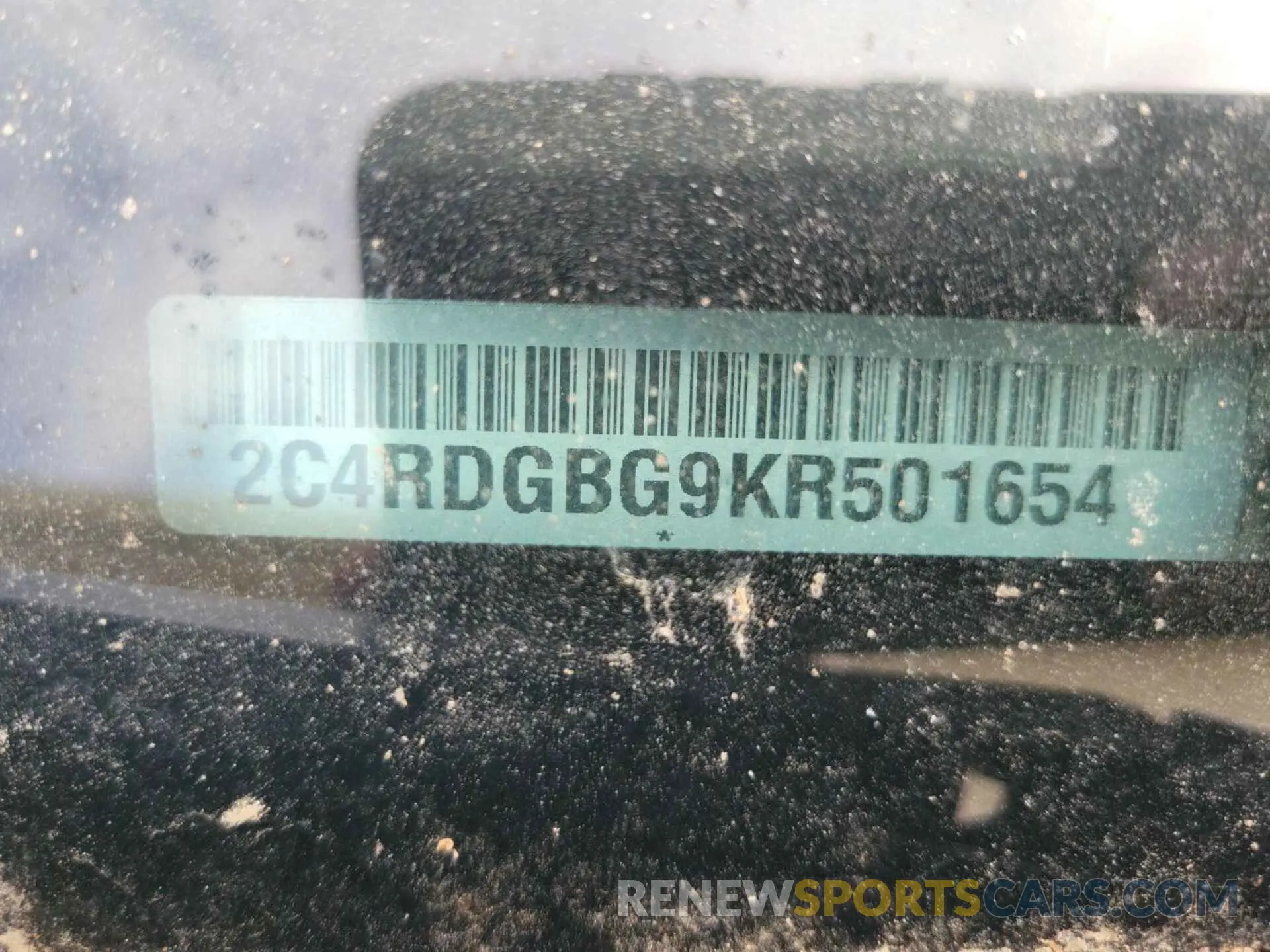 25 Photograph of a damaged car 2C4RDGBG9KR501654 DODGE GRAND CARAVAN 2019