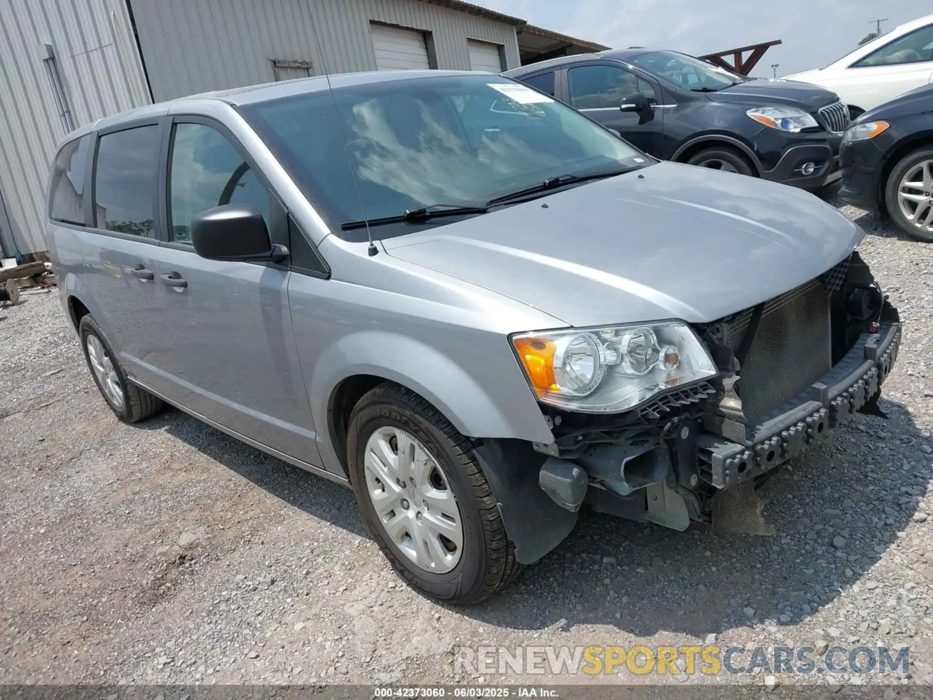 1 Photograph of a damaged car 2C4RDGBG9KR599522 DODGE GRAND CARAVAN 2019