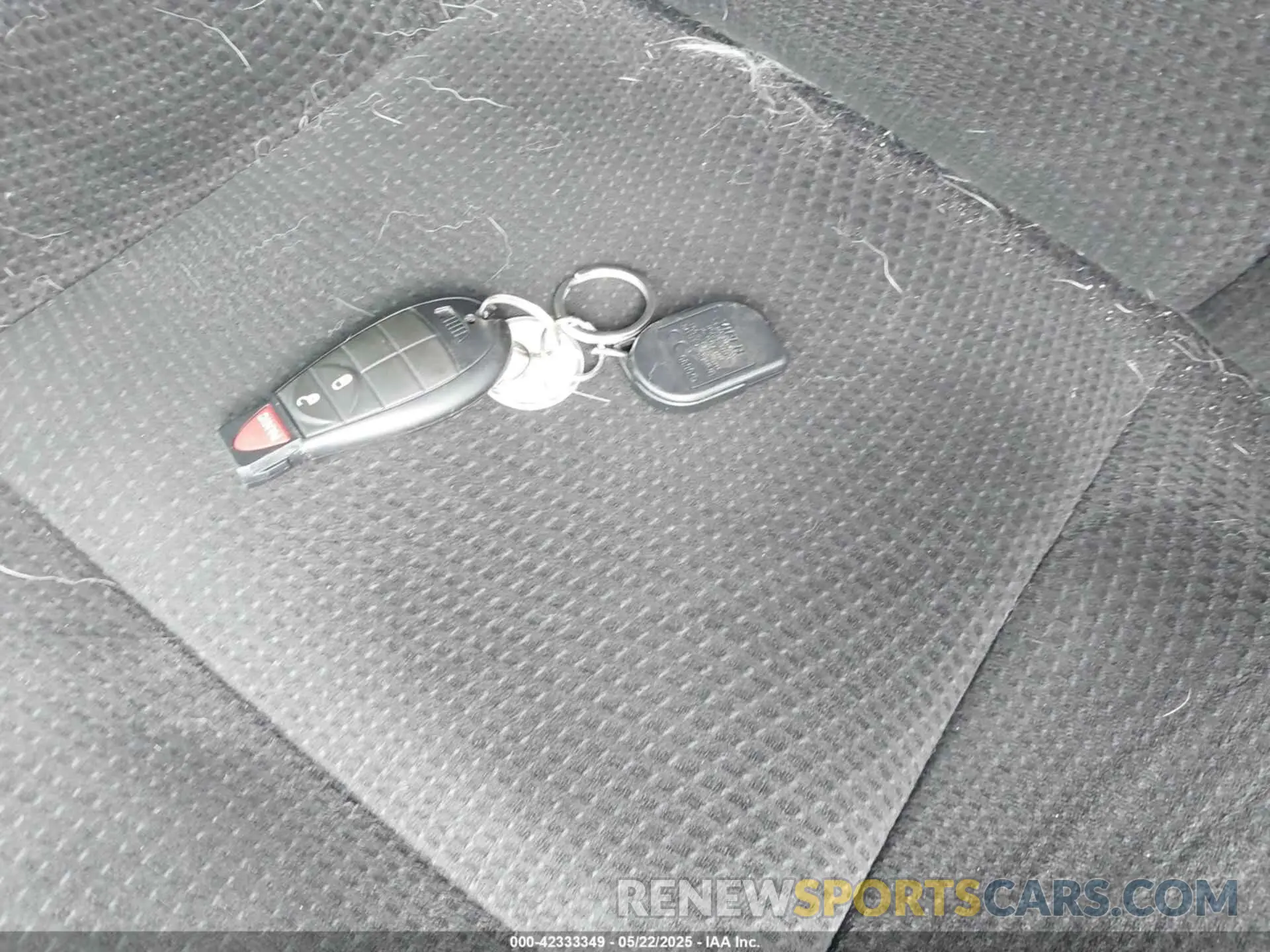 11 Photograph of a damaged car 2C4RDGBG9KR615394 DODGE GRAND CARAVAN 2019