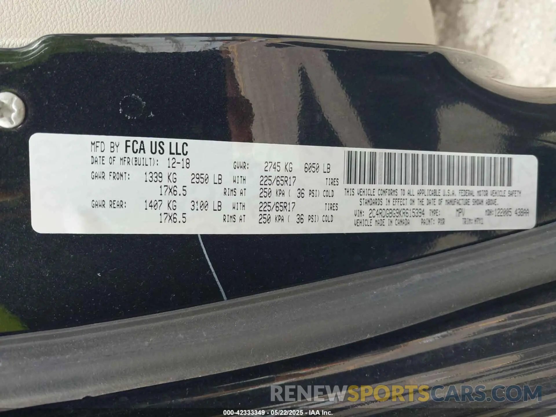 9 Photograph of a damaged car 2C4RDGBG9KR615394 DODGE GRAND CARAVAN 2019