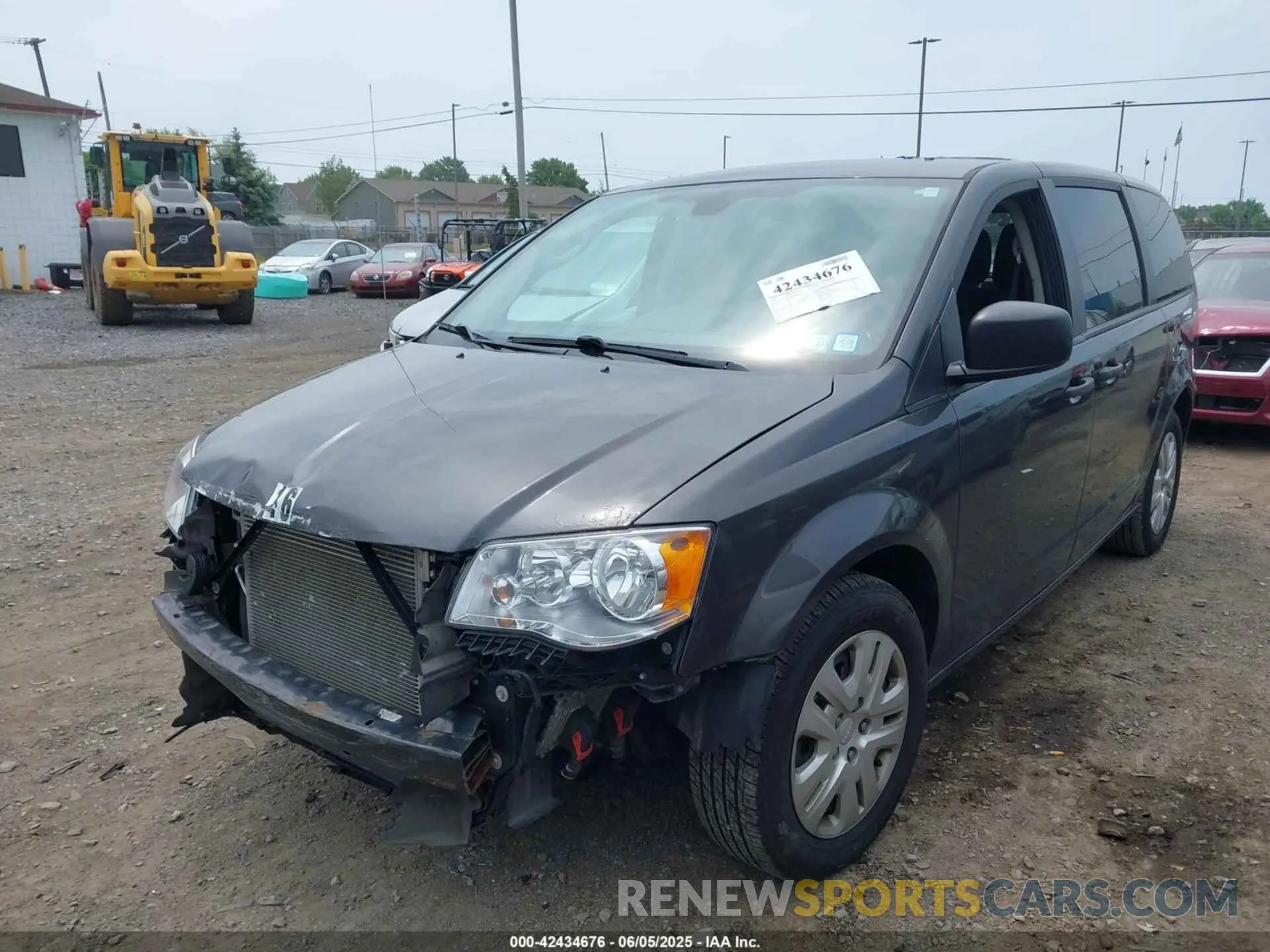2 Photograph of a damaged car 2C4RDGBGXKR602069 DODGE GRAND CARAVAN 2019